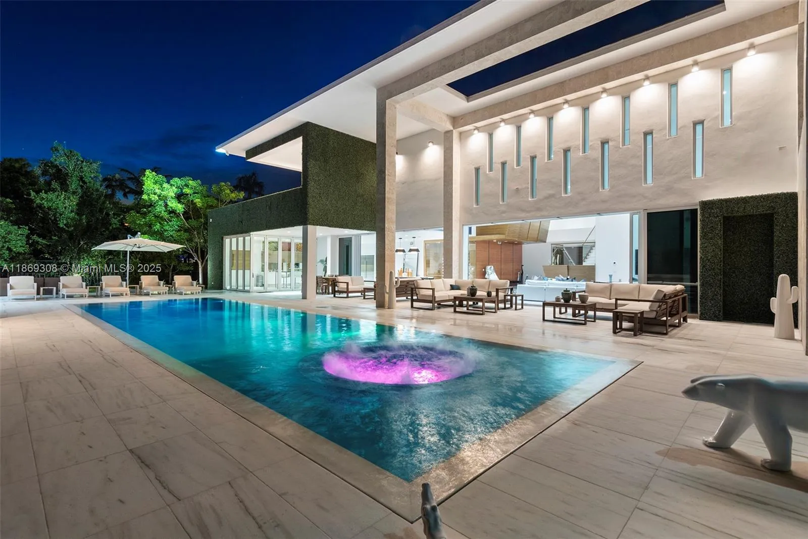 7450 Sw 102nd St, Pinecrest, Florida 33156, Pinecrest, Florida 33156, 7 Bedrooms Bedrooms, ,7 BathroomsBathrooms,Residential Lease,For Rent,7450 Sw 102nd St, Pinecrest, Florida 33156,A11869308