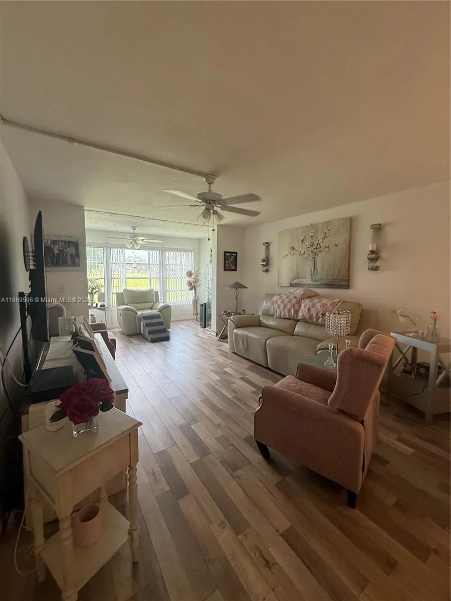 9581 Sunrise Lakes Blvd 101, Sunrise, Florida 3332, Sunrise, Florida 33322, 1 Bedroom Bedrooms, ,1 BathroomBathrooms,Residential,For Sale,9581 Sunrise Lakes Blvd 101, Sunrise, Florida 3332,A11869596