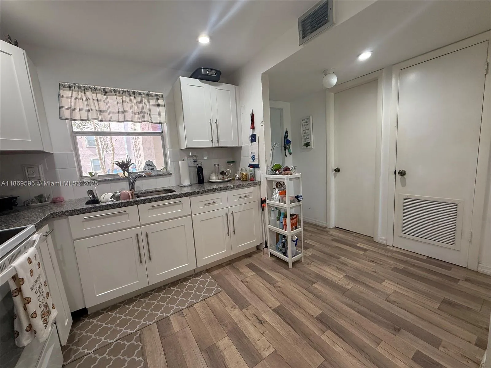 9581 Sunrise Lakes Blvd 101, Sunrise, Florida 3332, Sunrise, Florida 33322, 1 Bedroom Bedrooms, ,1 BathroomBathrooms,Residential,For Sale,9581 Sunrise Lakes Blvd 101, Sunrise, Florida 3332,A11869596