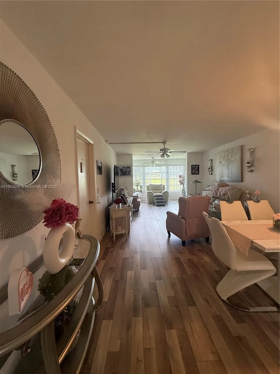 9581 Sunrise Lakes Blvd 101, Sunrise, Florida 3332, Sunrise, Florida 33322, 1 Bedroom Bedrooms, ,1 BathroomBathrooms,Residential,For Sale,9581 Sunrise Lakes Blvd 101, Sunrise, Florida 3332,A11869596