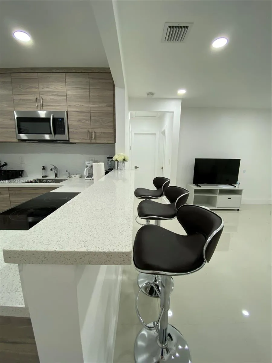 301 Nw 34th St, Miami, Florida 33127, Miami, Florida 33127, ,Residential Income,For Sale,301 Nw 34th St, Miami, Florida 33127,A11869641