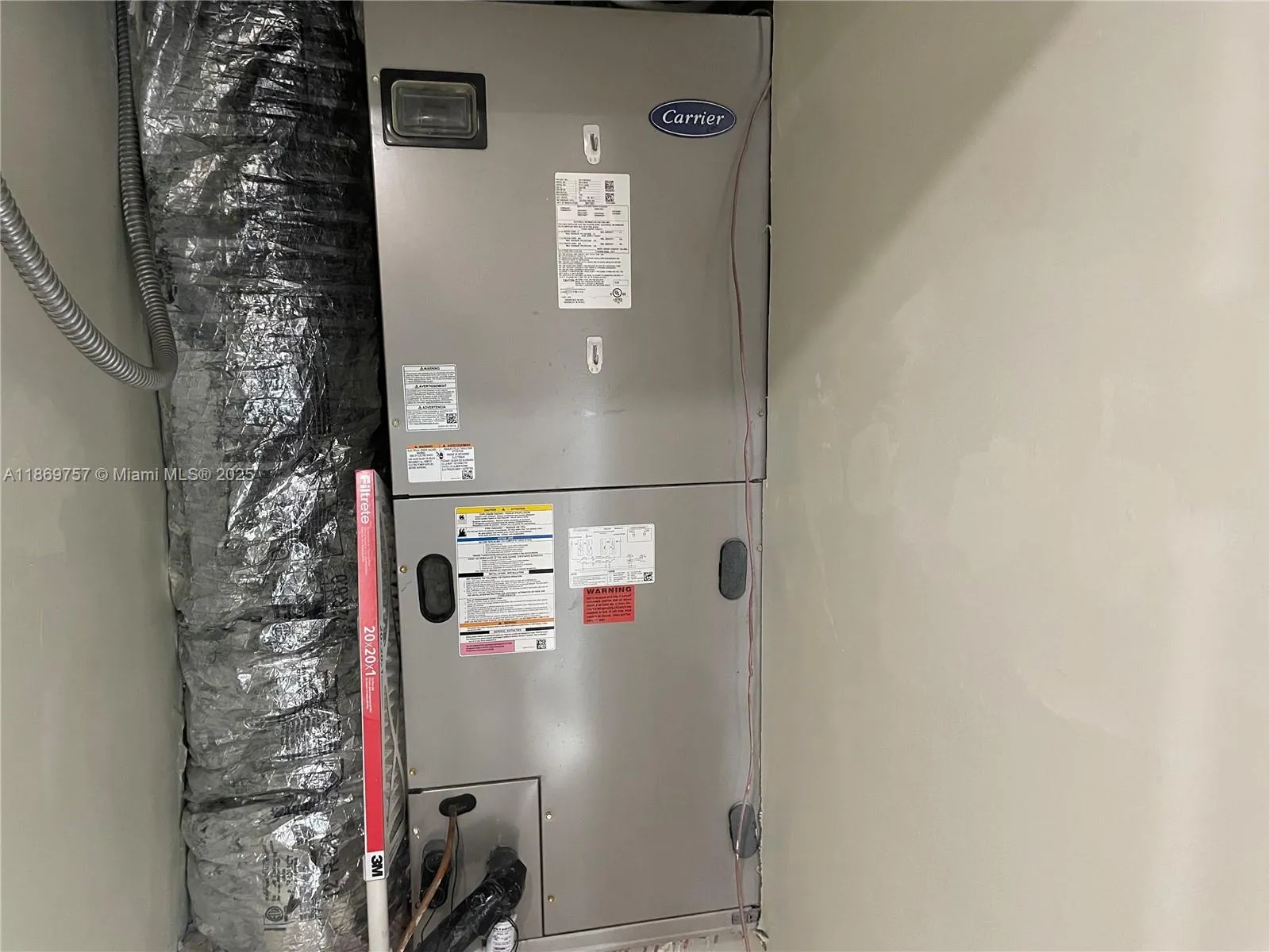 5002 Sheridan St 1, Hollywood, Florida 33021, Hollywood, Florida 33021, 3 Bedrooms Bedrooms, ,2 BathroomsBathrooms,Residential,For Sale,5002 Sheridan St 1, Hollywood, Florida 33021,A11869757