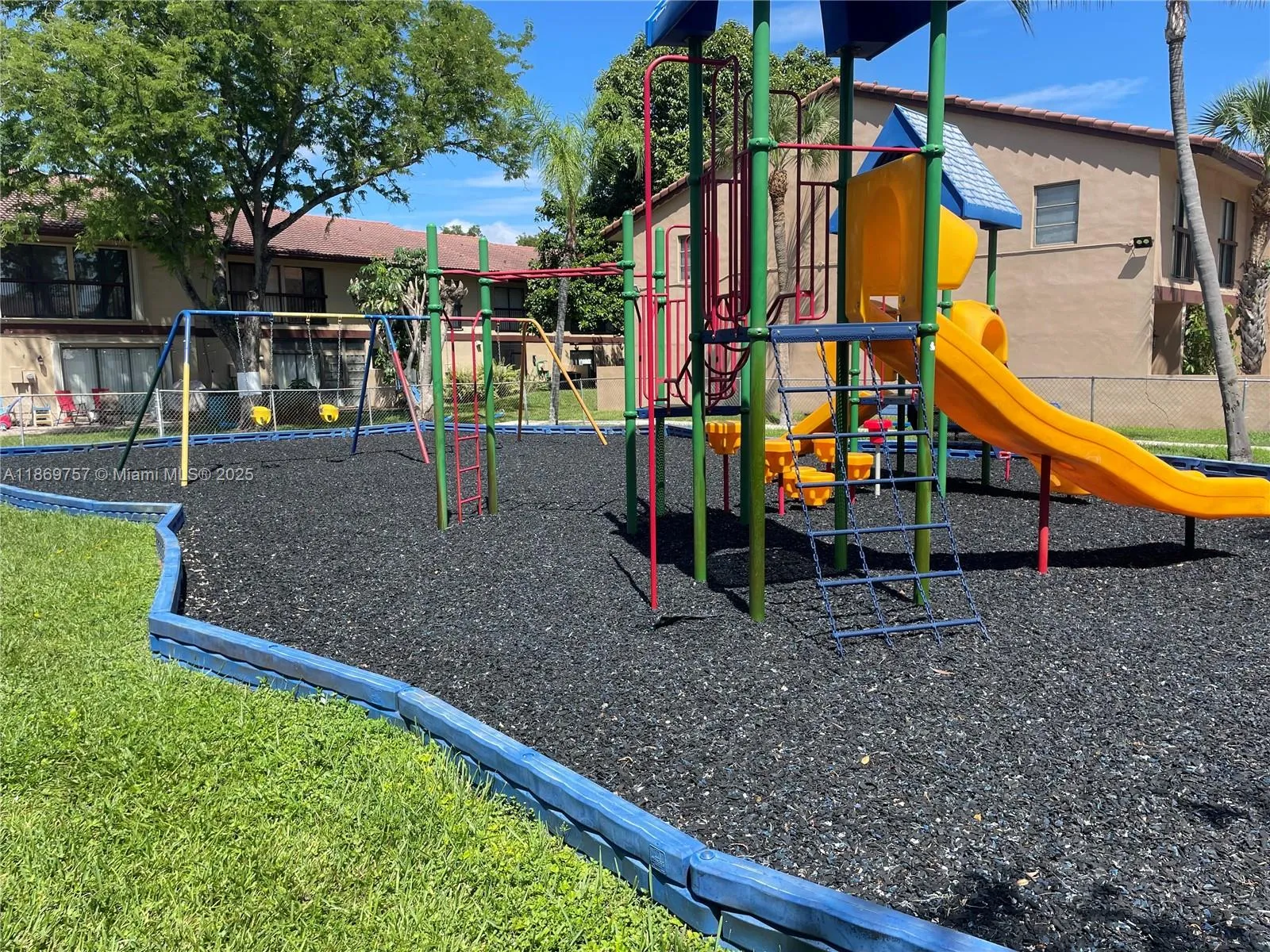 5002 Sheridan St 1, Hollywood, Florida 33021, Hollywood, Florida 33021, 3 Bedrooms Bedrooms, ,2 BathroomsBathrooms,Residential,For Sale,5002 Sheridan St 1, Hollywood, Florida 33021,A11869757