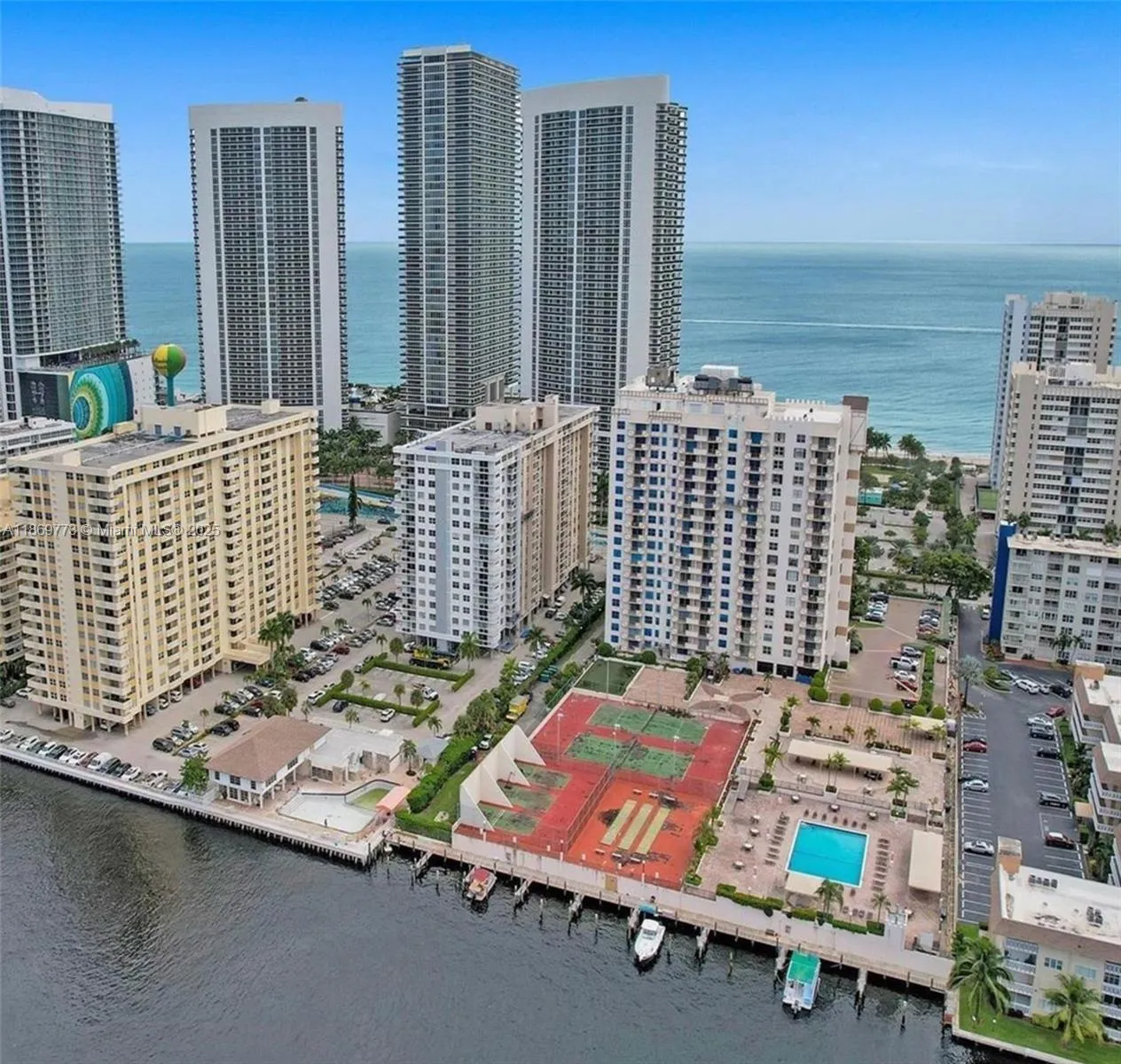 Hallandale Beach, Florida 33009, 2 Bedrooms Bedrooms, ,2 BathroomsBathrooms,Residential Lease,For Rent,A11869773
