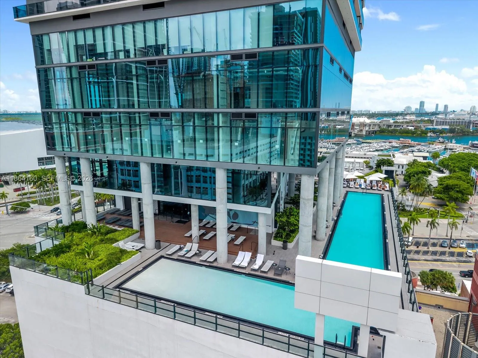 398 Ne 5th St 3714, Miami, Florida 33132, Miami, Florida 33132, 1 Bedroom Bedrooms, ,2 BathroomsBathrooms,Residential,For Sale,398 Ne 5th St 3714, Miami, Florida 33132,A11864160