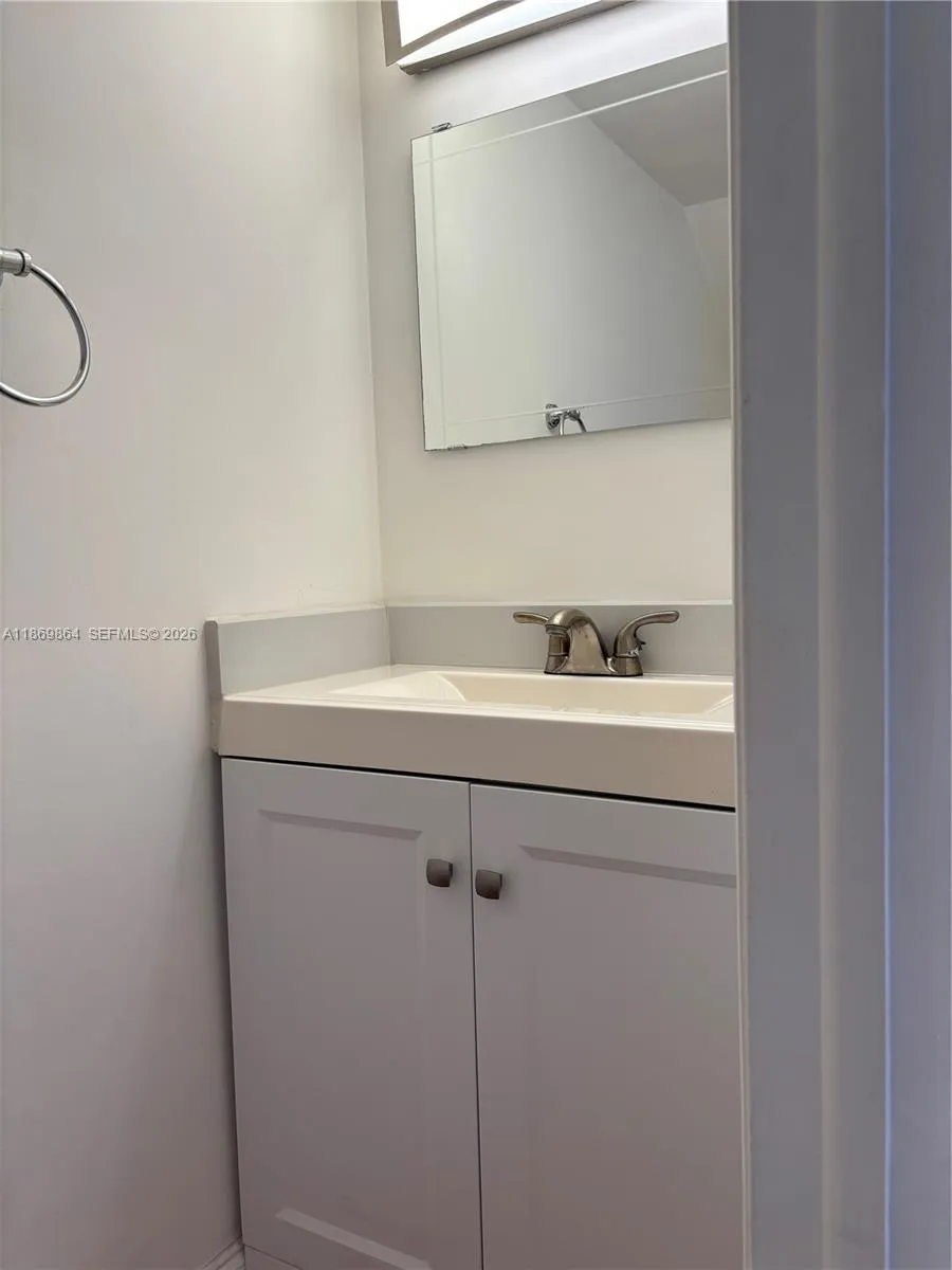 Miami, Florida 33155, Miami, Florida 33155, 2 Bedrooms Bedrooms, ,1 BathroomBathrooms,Residential,For Sale, Miami, Florida 33155,A11869864