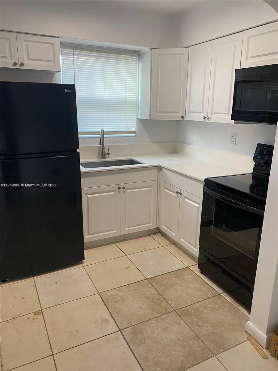 1204 Ne 5th Ave, Fort Lauderdale, Florida 33304, Fort Lauderdale, Florida 33304, ,Residential Income,For Sale,1204 Ne 5th Ave, Fort Lauderdale, Florida 33304,A11868988