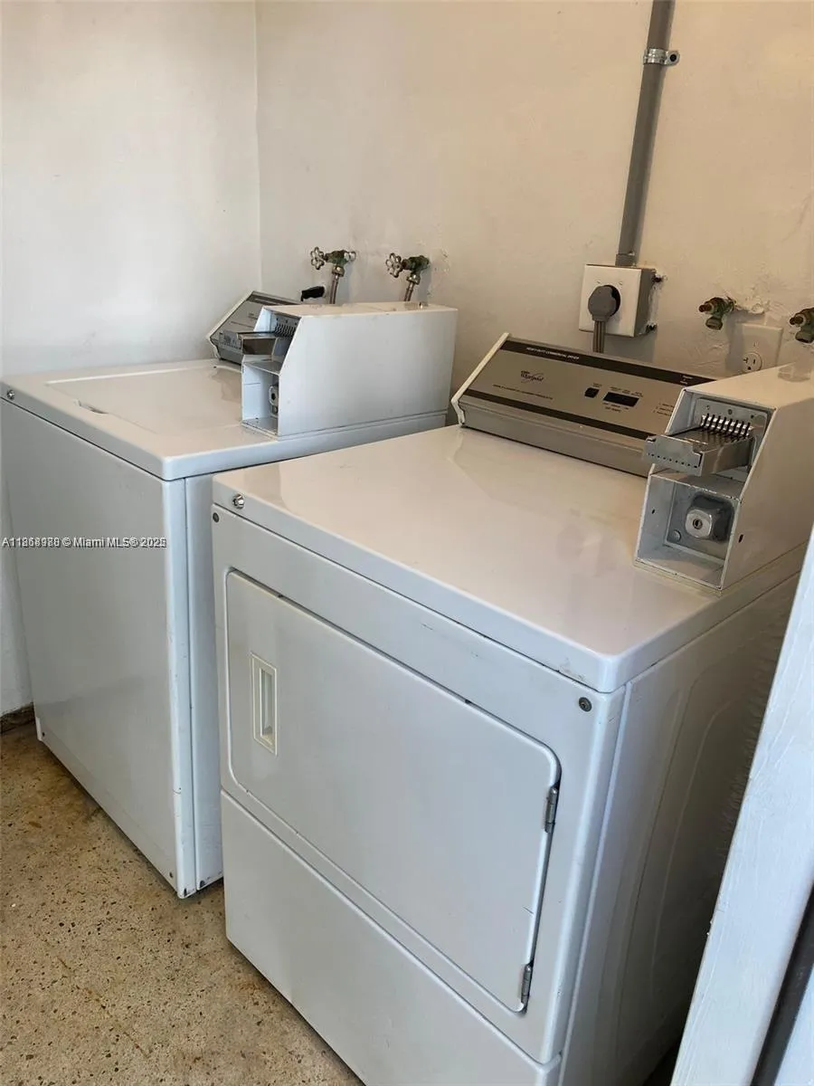 1204 Ne 5th Ave, Fort Lauderdale, Florida 33304, Fort Lauderdale, Florida 33304, ,Residential Income,For Sale,1204 Ne 5th Ave, Fort Lauderdale, Florida 33304,A11868988