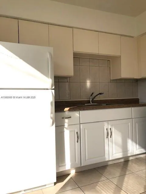 310 Sw 10th Ter, Hallandale Beach, Florida 33009, Hallandale Beach, Florida 33009, ,Residential Income,For Sale,310 Sw 10th Ter, Hallandale Beach, Florida 33009,A11868983