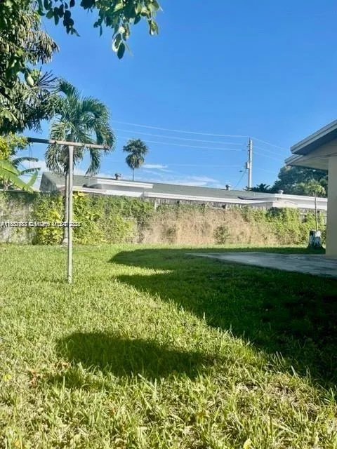 310 Sw 10th Ter, Hallandale Beach, Florida 33009, Hallandale Beach, Florida 33009, ,Residential Income,For Sale,310 Sw 10th Ter, Hallandale Beach, Florida 33009,A11868983