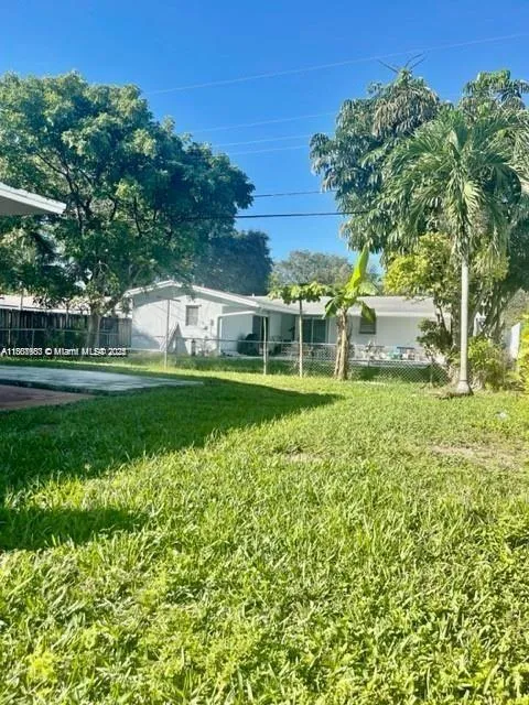 310 Sw 10th Ter, Hallandale Beach, Florida 33009, Hallandale Beach, Florida 33009, ,Residential Income,For Sale,310 Sw 10th Ter, Hallandale Beach, Florida 33009,A11868983