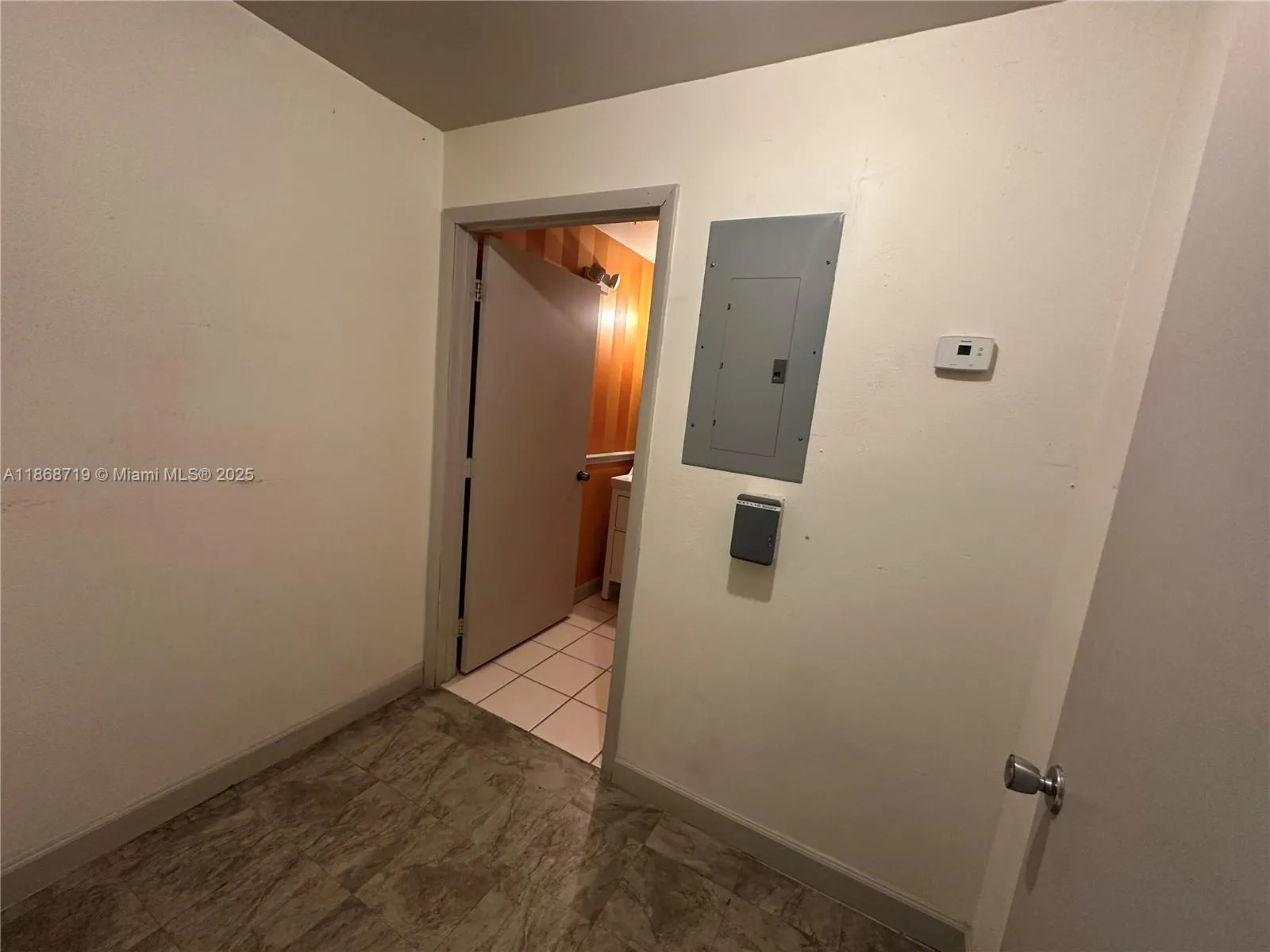 212 N Federal Hwy, Dania Beach, Florida 33004, Dania Beach, Florida 33004, ,Commercial Lease,For Rent,212 N Federal Hwy, Dania Beach, Florida 33004,A11868719