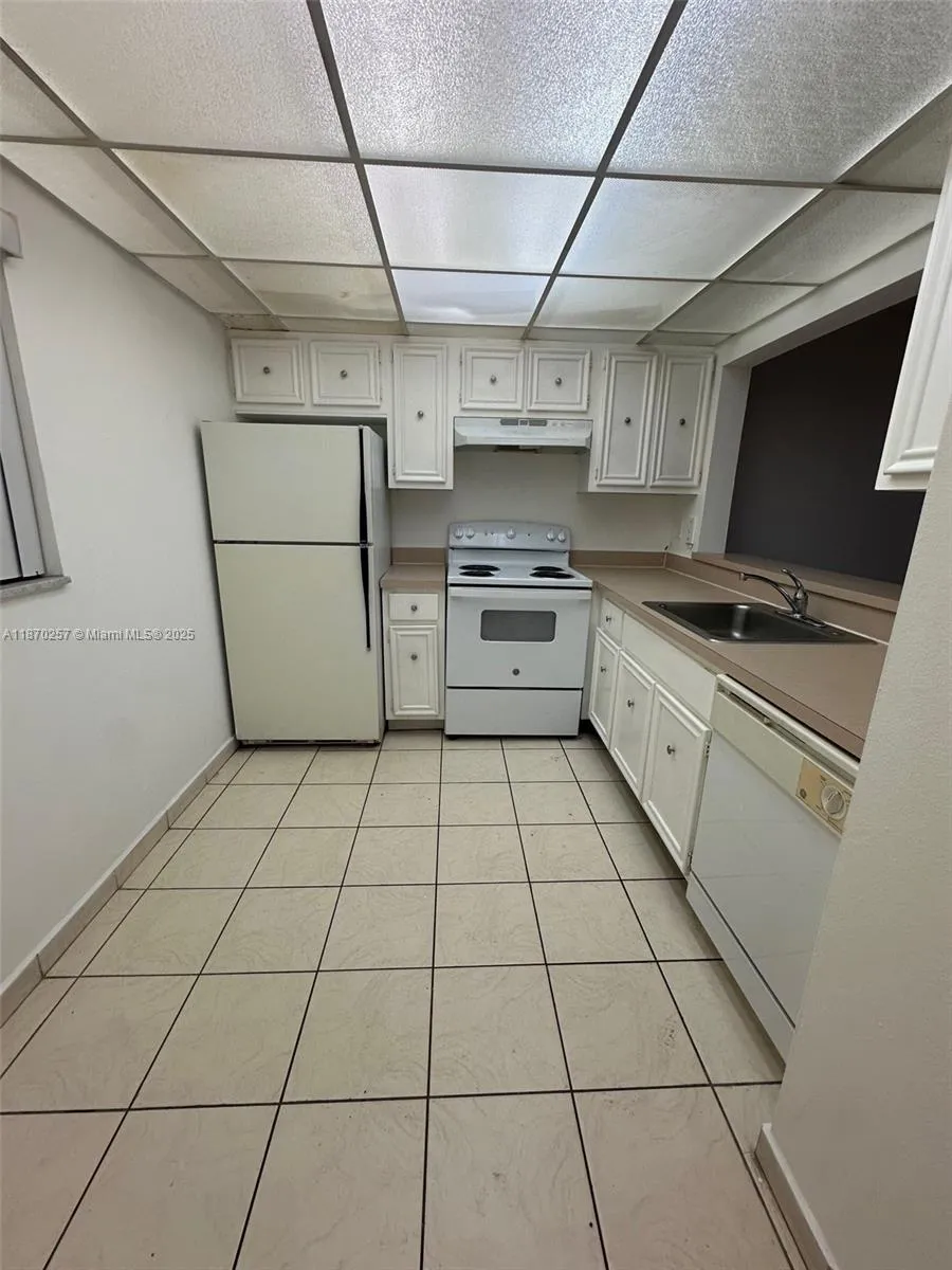17911 Nw 68th Ave N206, Hialeah, Florida 33015, Hialeah, Florida 33015, 1 Bedroom Bedrooms, ,1 BathroomBathrooms,Residential,For Sale,17911 Nw 68th Ave N206, Hialeah, Florida 33015,A11870257