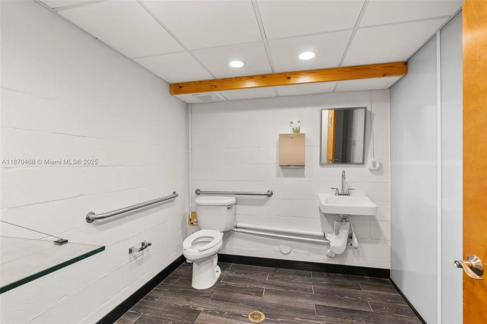 3075 Nw South River Dr, Miami, Florida 33142, Miami, Florida 33142, ,Commercial Lease,For Rent,3075 Nw South River Dr, Miami, Florida 33142,A11870468