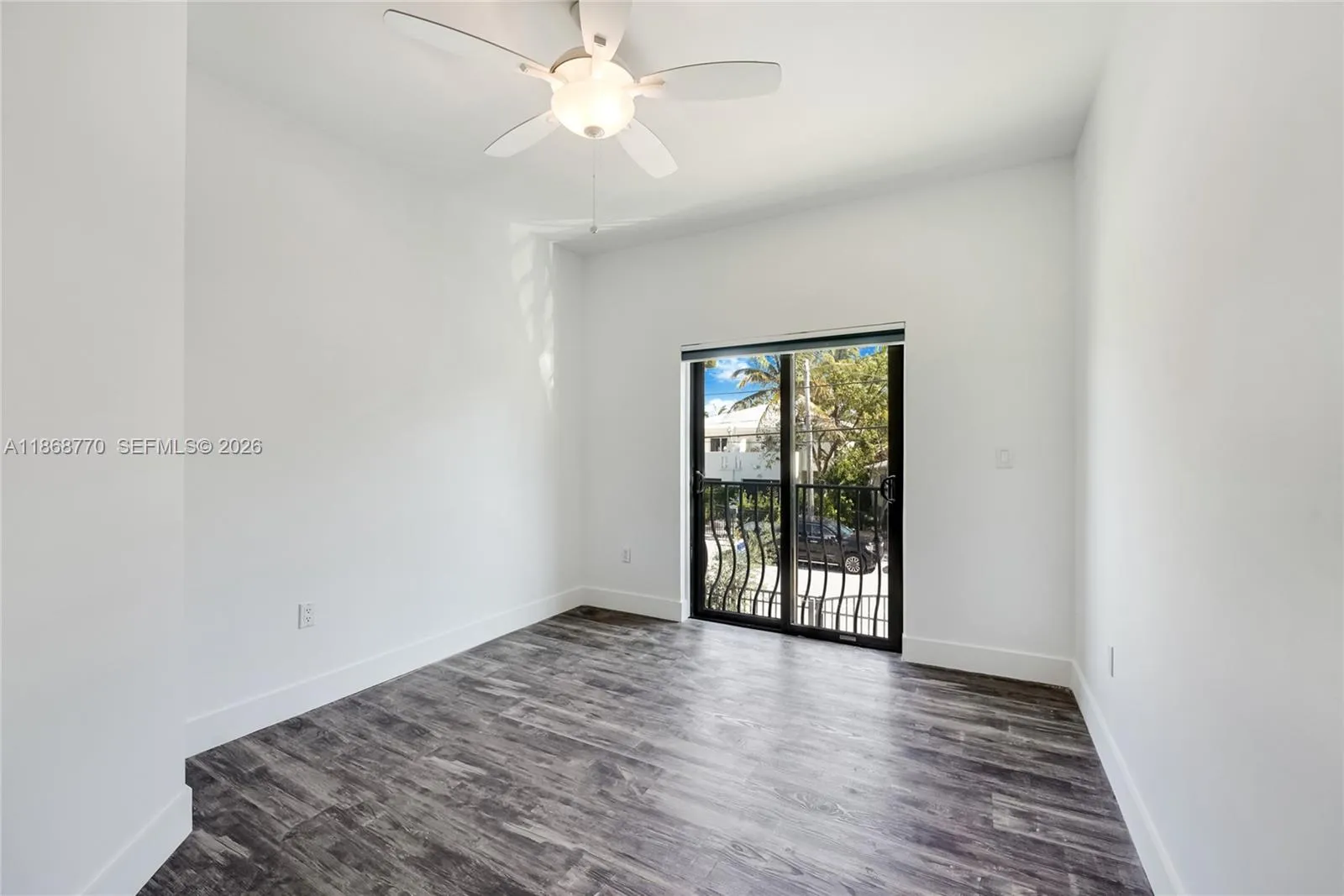 3160 New York St B, Miami, Florida 33133, Miami, Florida 33133, 3 Bedrooms Bedrooms, ,2 BathroomsBathrooms,Residential,For Sale,3160 New York St B, Miami, Florida 33133,A11868770