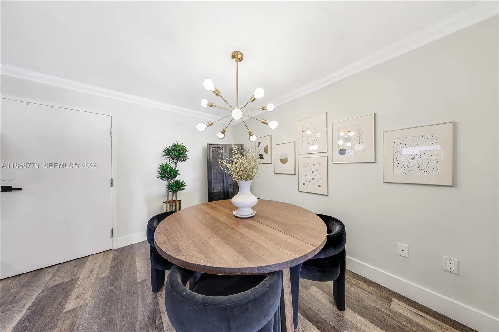 3160 New York St B, Miami, Florida 33133, Miami, Florida 33133, 3 Bedrooms Bedrooms, ,2 BathroomsBathrooms,Residential,For Sale,3160 New York St B, Miami, Florida 33133,A11868770