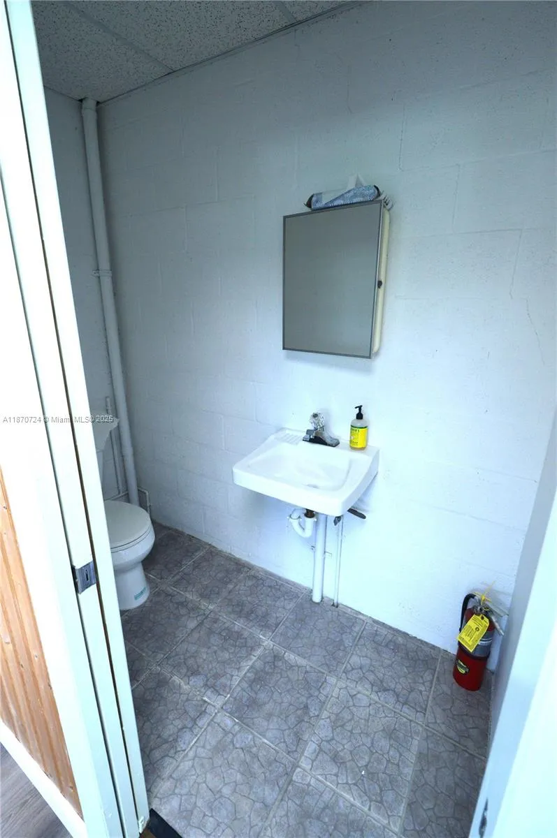 12173 Sw 132nd Ct 8, Miami, Florida 33186, Miami, Florida 33186, ,Commercial Lease,For Rent,12173 Sw 132nd Ct 8, Miami, Florida 33186,A11870724