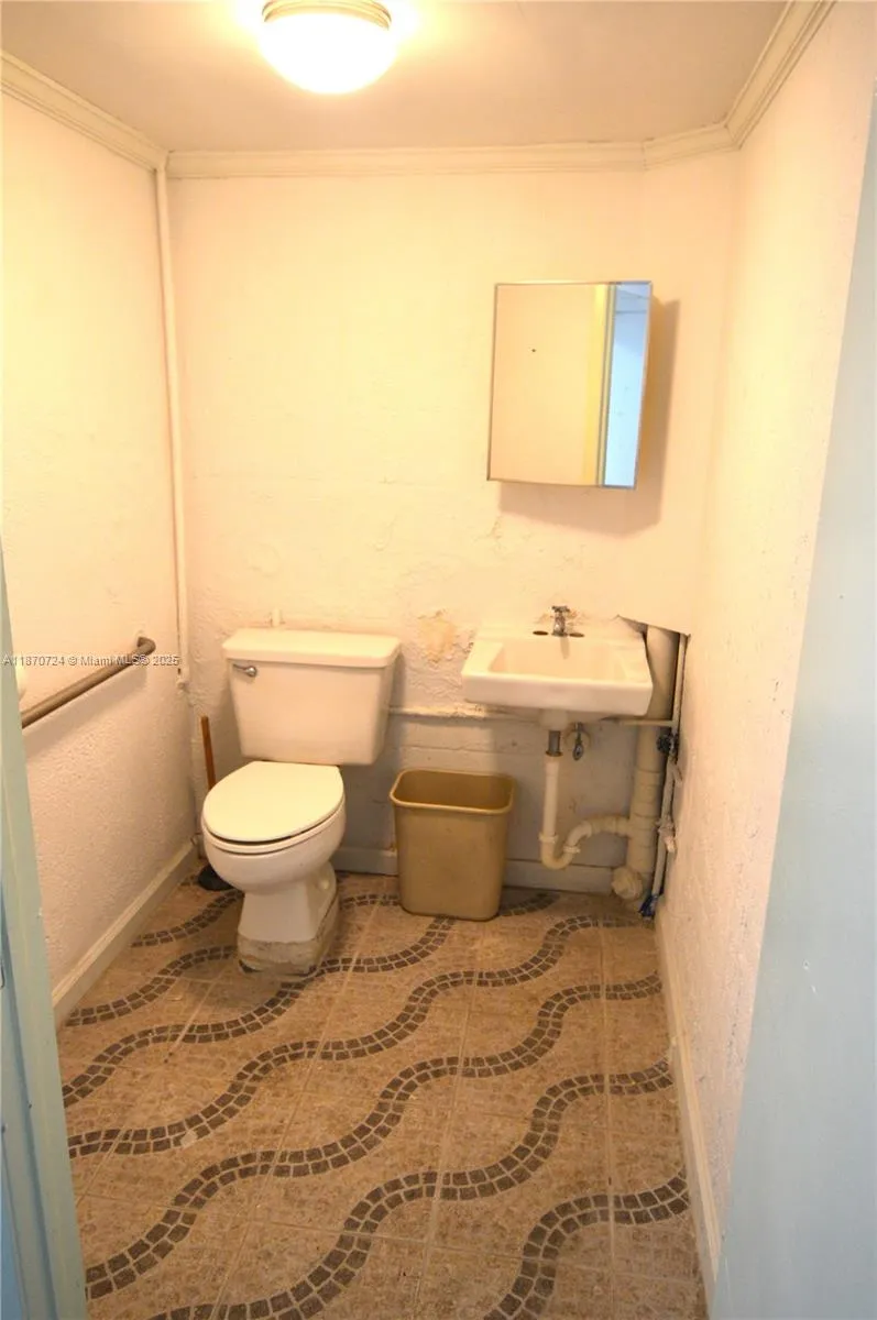 12173 Sw 132nd Ct 8, Miami, Florida 33186, Miami, Florida 33186, ,Commercial Lease,For Rent,12173 Sw 132nd Ct 8, Miami, Florida 33186,A11870724