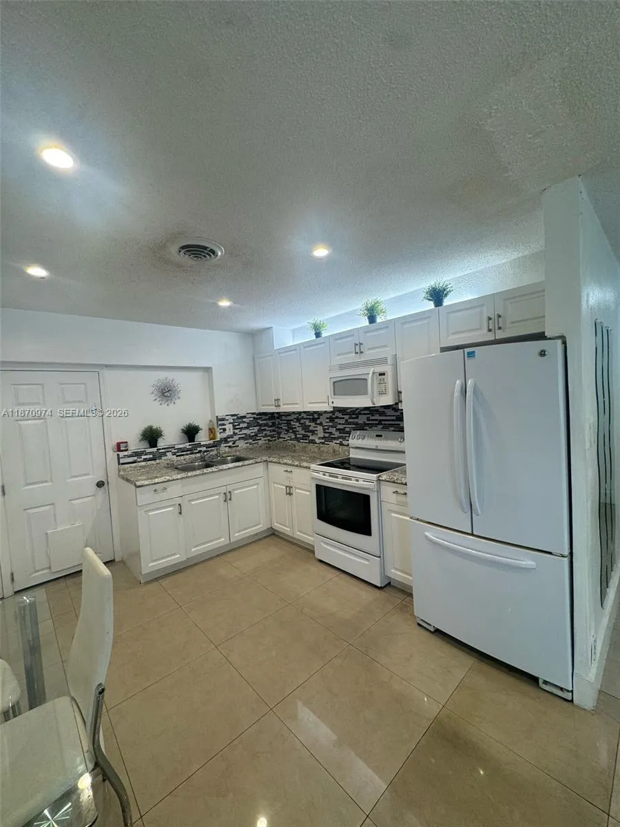 4808 Nw 27th Ter, Tamarac, Florida 33309, Tamarac, Florida 33309, 2 Bedrooms Bedrooms, ,1 BathroomBathrooms,Residential,For Sale,4808 Nw 27th Ter, Tamarac, Florida 33309,A11870974