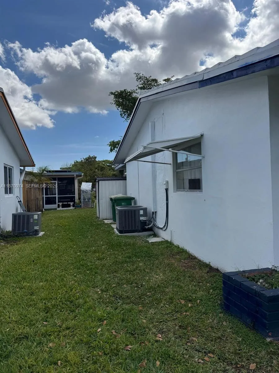 4808 Nw 27th Ter, Tamarac, Florida 33309, Tamarac, Florida 33309, 2 Bedrooms Bedrooms, ,1 BathroomBathrooms,Residential,For Sale,4808 Nw 27th Ter, Tamarac, Florida 33309,A11870974