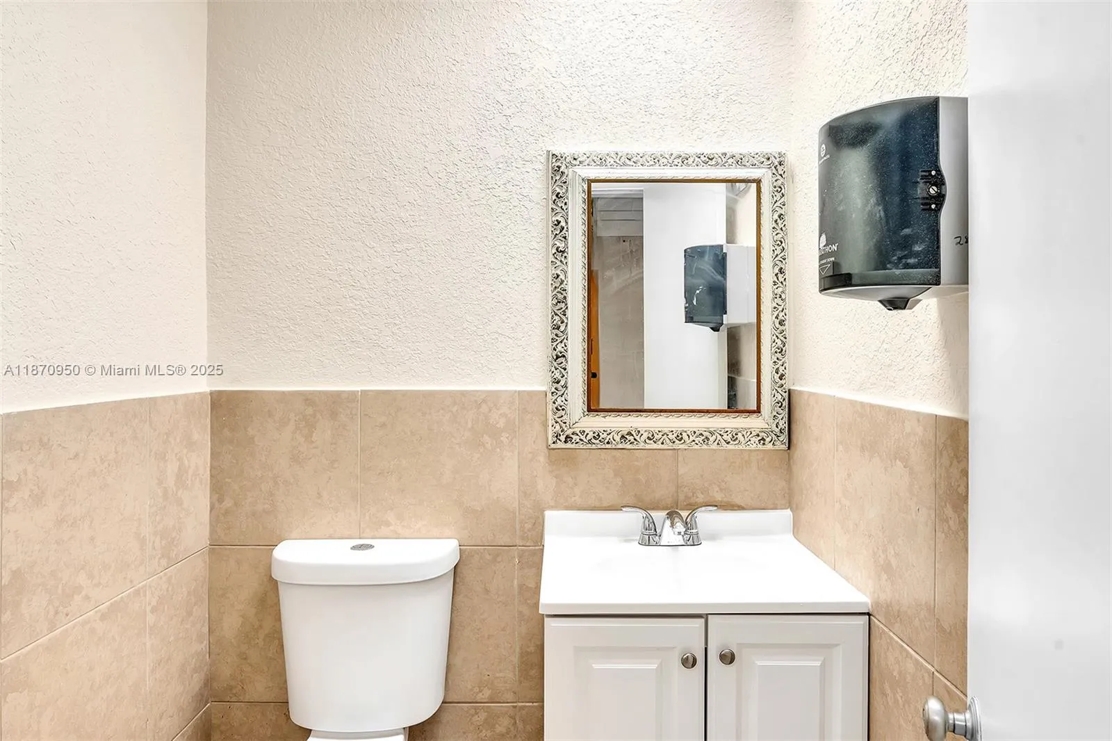 313 N Krome Ave 313-317, Homestead, Florida 33030, Homestead, Florida 33030, ,Commercial Sale,For Sale,313 N Krome Ave 313-317, Homestead, Florida 33030,A11870950