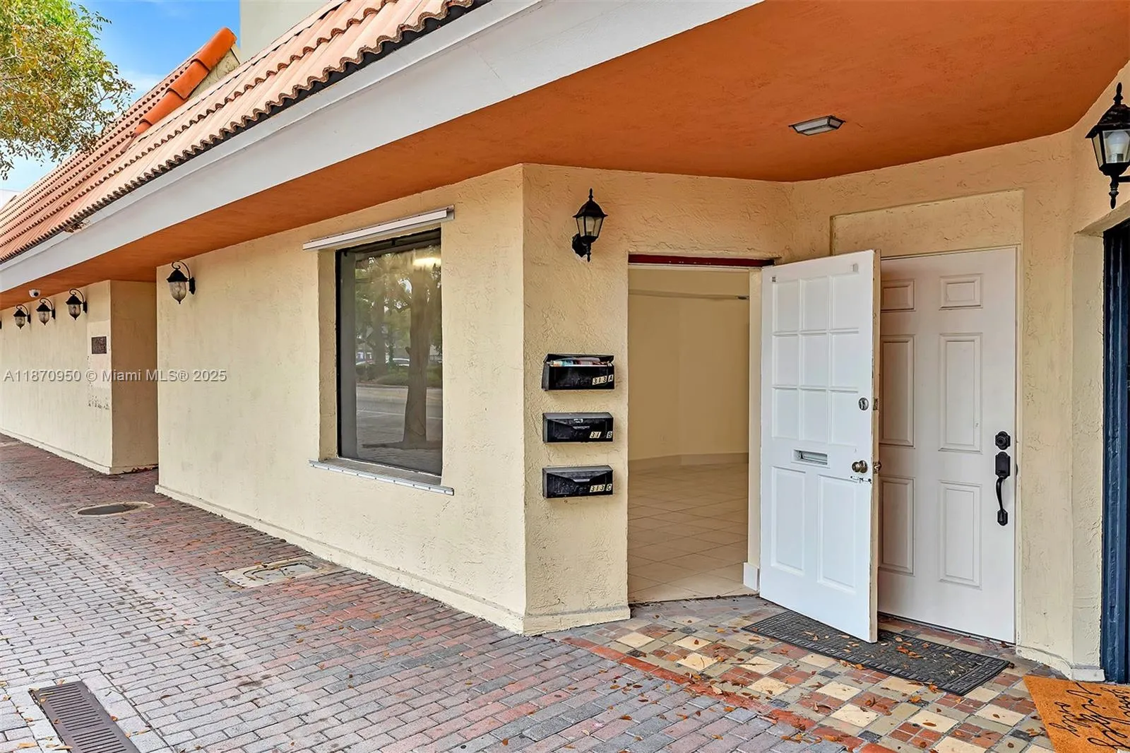 313 N Krome Ave 313-317, Homestead, Florida 33030, Homestead, Florida 33030, ,Commercial Sale,For Sale,313 N Krome Ave 313-317, Homestead, Florida 33030,A11870950