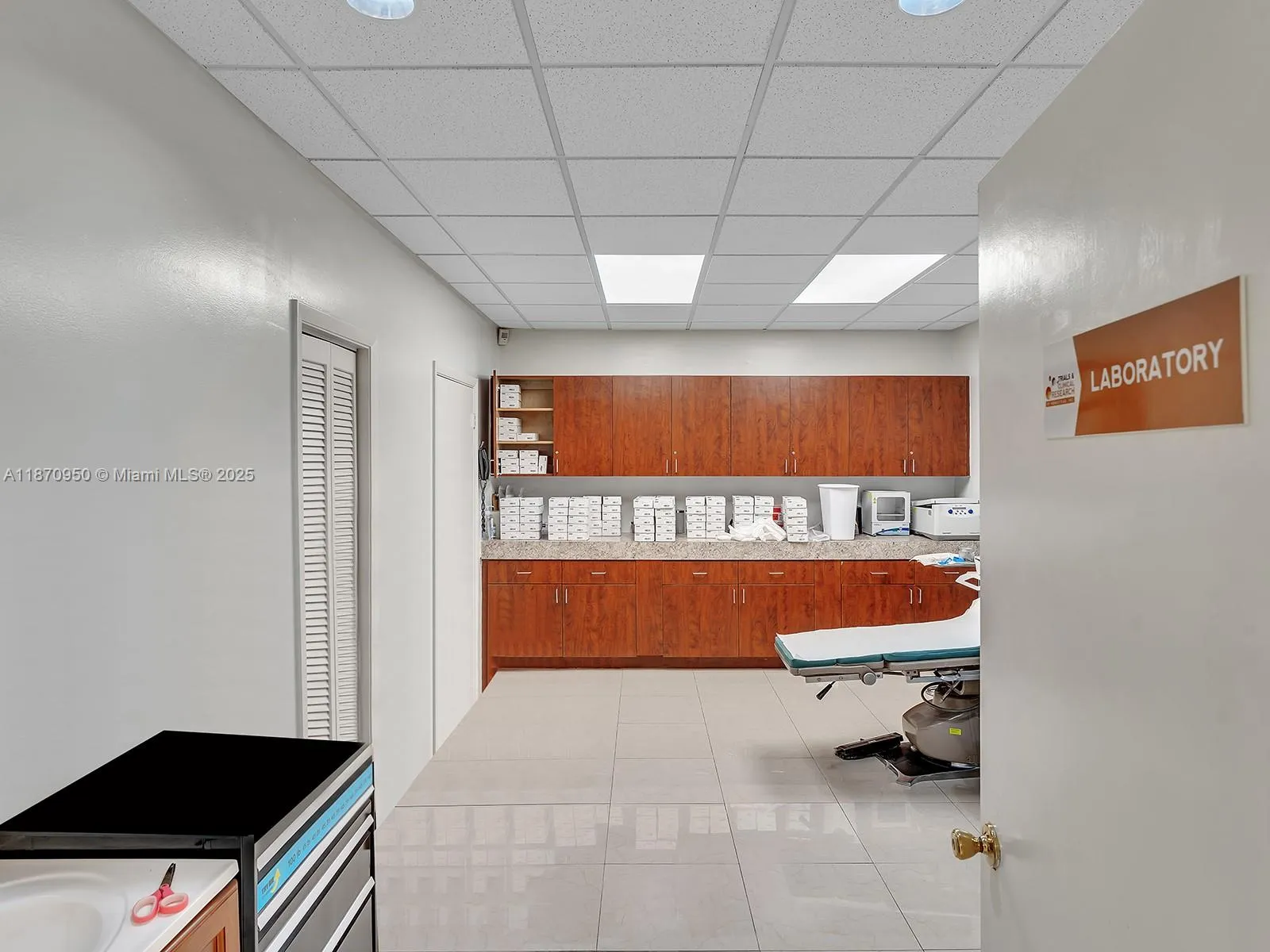 313 N Krome Ave 313-317, Homestead, Florida 33030, Homestead, Florida 33030, ,Commercial Sale,For Sale,313 N Krome Ave 313-317, Homestead, Florida 33030,A11870950