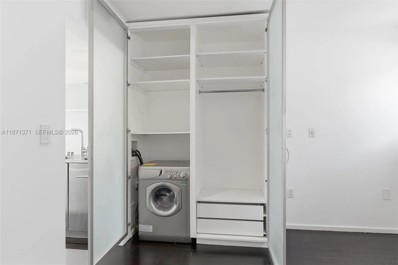 1601 West Ave 210, Miami Beach, Florida 33139, Miami Beach, Florida 33139, 1 Bedroom Bedrooms, ,1 BathroomBathrooms,Residential,For Sale,1601 West Ave 210, Miami Beach, Florida 33139,A11871371