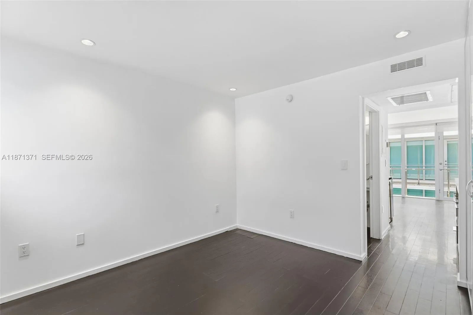 1601 West Ave 210, Miami Beach, Florida 33139, Miami Beach, Florida 33139, 1 Bedroom Bedrooms, ,1 BathroomBathrooms,Residential,For Sale,1601 West Ave 210, Miami Beach, Florida 33139,A11871371