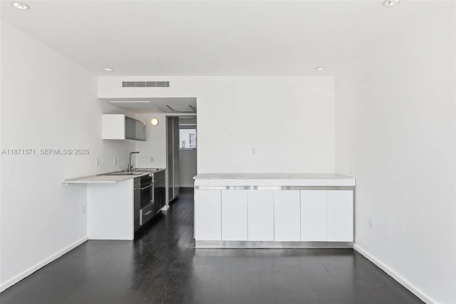 1601 West Ave 210, Miami Beach, Florida 33139, Miami Beach, Florida 33139, 1 Bedroom Bedrooms, ,1 BathroomBathrooms,Residential,For Sale,1601 West Ave 210, Miami Beach, Florida 33139,A11871371