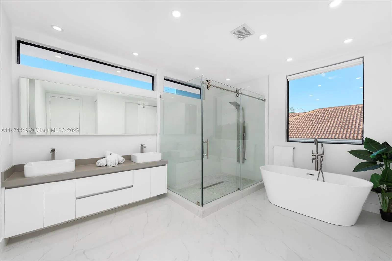 5420 Sw 72nd Ave, Miami, Florida 33155, Miami, Florida 33155, 5 Bedrooms Bedrooms, ,5 BathroomsBathrooms,Residential Lease,For Rent,5420 Sw 72nd Ave, Miami, Florida 33155,A11871419