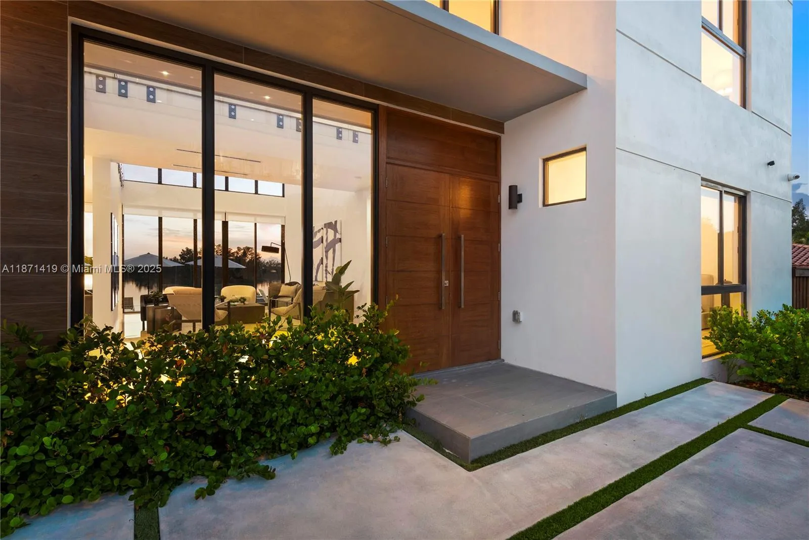 5420 Sw 72nd Ave, Miami, Florida 33155, Miami, Florida 33155, 5 Bedrooms Bedrooms, ,5 BathroomsBathrooms,Residential Lease,For Rent,5420 Sw 72nd Ave, Miami, Florida 33155,A11871419