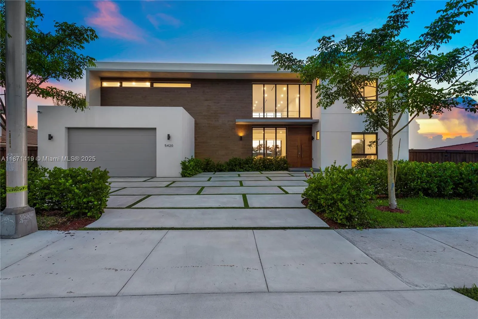 5420 Sw 72nd Ave, Miami, Florida 33155, Miami, Florida 33155, 5 Bedrooms Bedrooms, ,5 BathroomsBathrooms,Residential Lease,For Rent,5420 Sw 72nd Ave, Miami, Florida 33155,A11871419