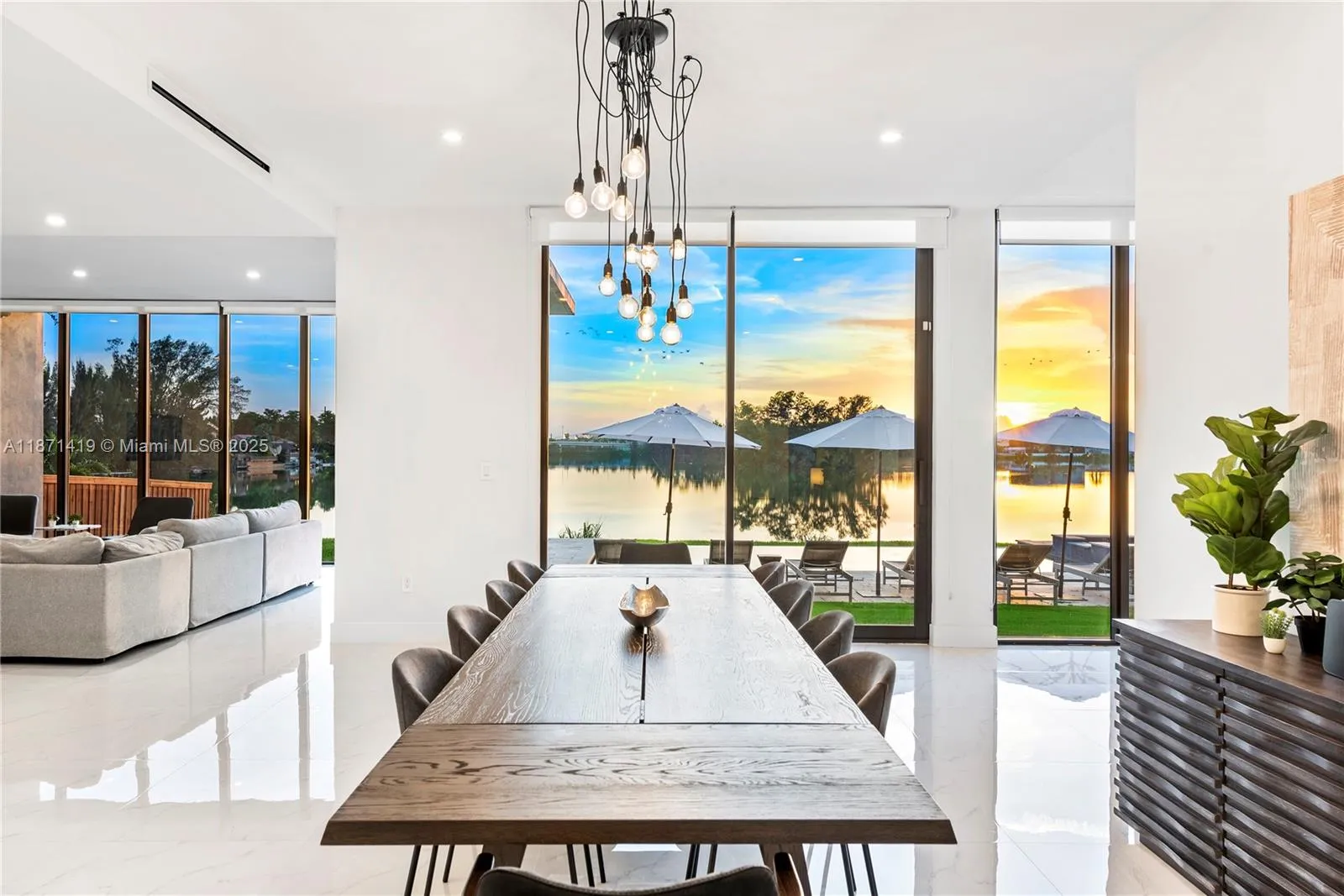 5420 Sw 72nd Ave, Miami, Florida 33155, Miami, Florida 33155, 5 Bedrooms Bedrooms, ,5 BathroomsBathrooms,Residential Lease,For Rent,5420 Sw 72nd Ave, Miami, Florida 33155,A11871419