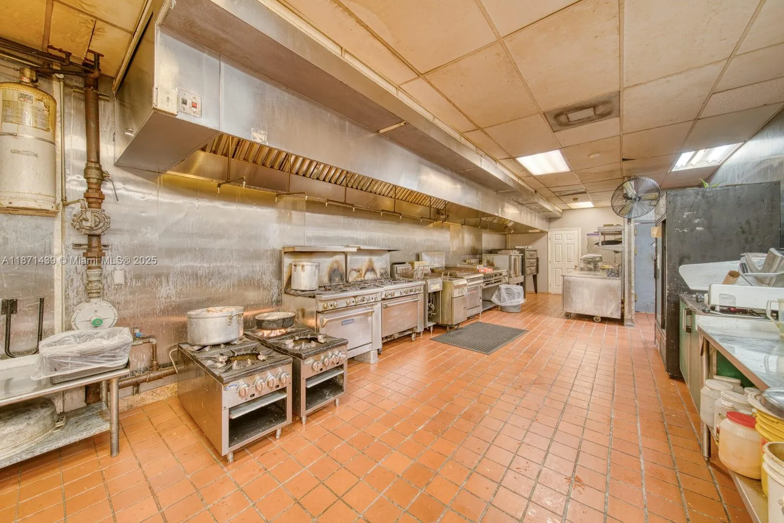Turn-key Restaurant For Sale High Traffic Hialeah, Hialeah, Florida 33010, ,Business Opportunity,For Sale,Turn-key Restaurant For Sale High Traffic Hialeah ,A11871439