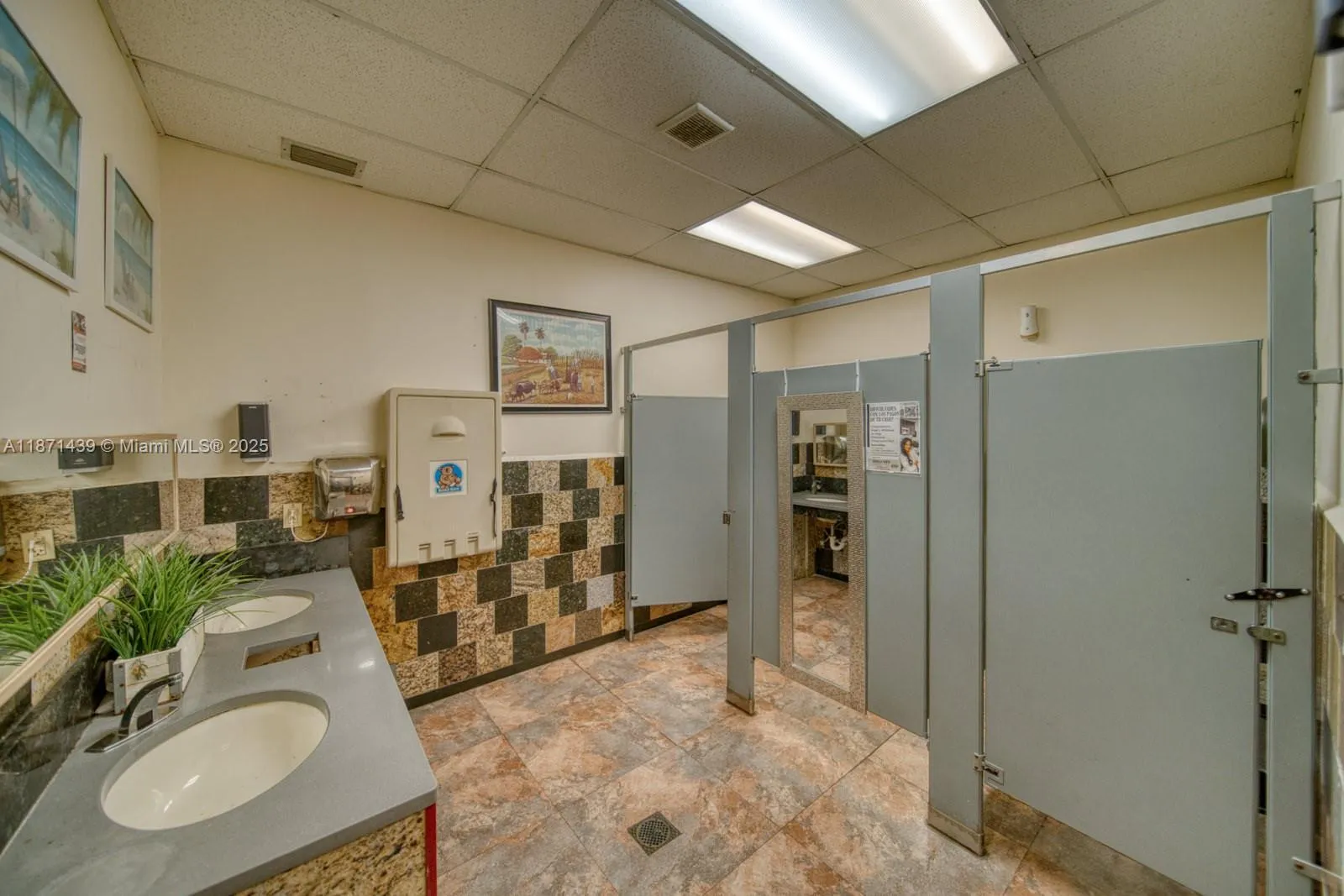 Turn-key Restaurant For Sale High Traffic Hialeah, Hialeah, Florida 33010, ,Business Opportunity,For Sale,Turn-key Restaurant For Sale High Traffic Hialeah ,A11871439