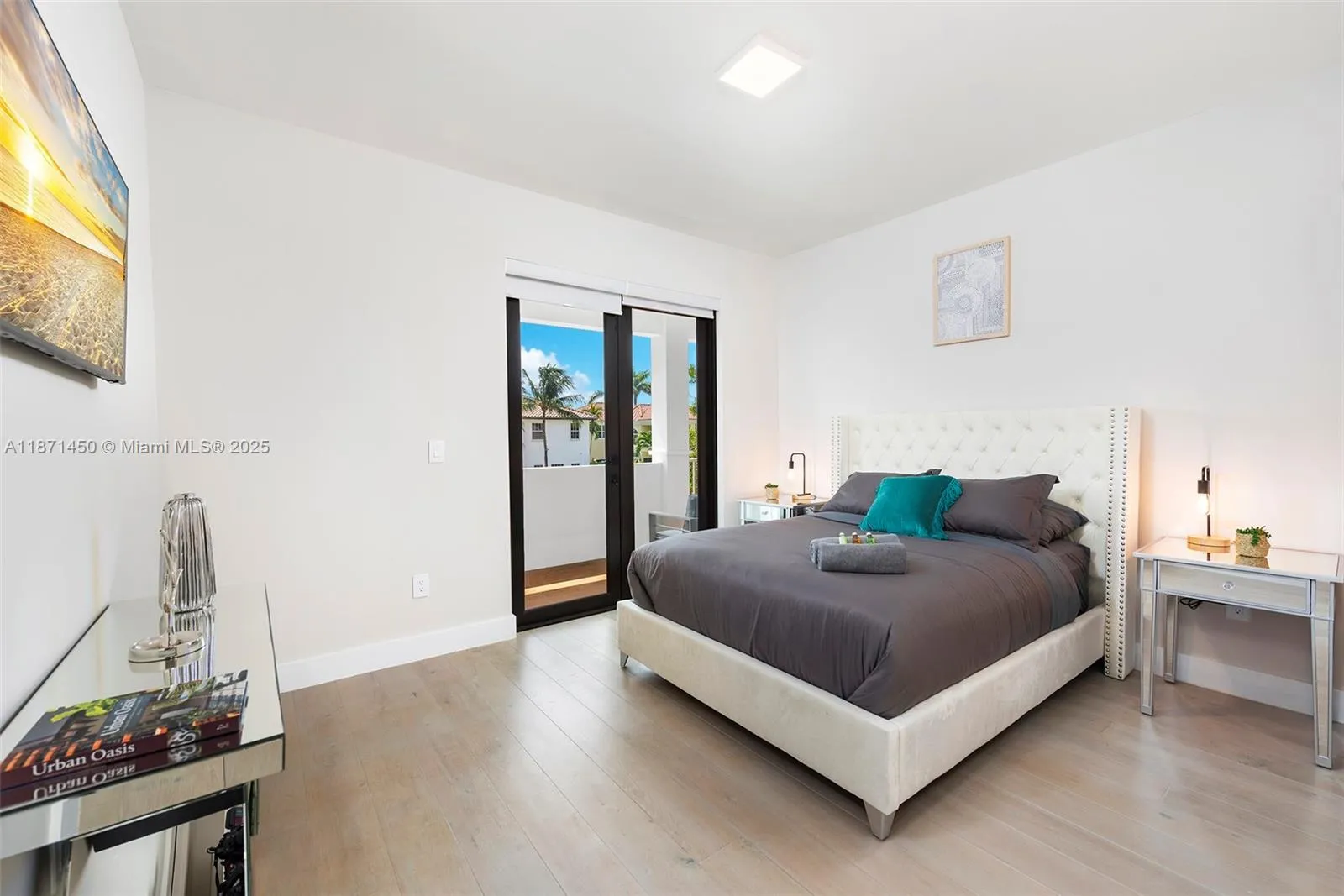 850 Washington St, Hollywood, Florida 33019, Hollywood, Florida 33019, 5 Bedrooms Bedrooms, ,6 BathroomsBathrooms,Residential Lease,For Rent,850 Washington St, Hollywood, Florida 33019,A11871450