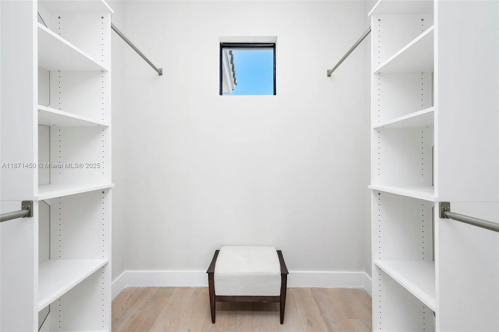 850 Washington St, Hollywood, Florida 33019, Hollywood, Florida 33019, 5 Bedrooms Bedrooms, ,6 BathroomsBathrooms,Residential Lease,For Rent,850 Washington St, Hollywood, Florida 33019,A11871450