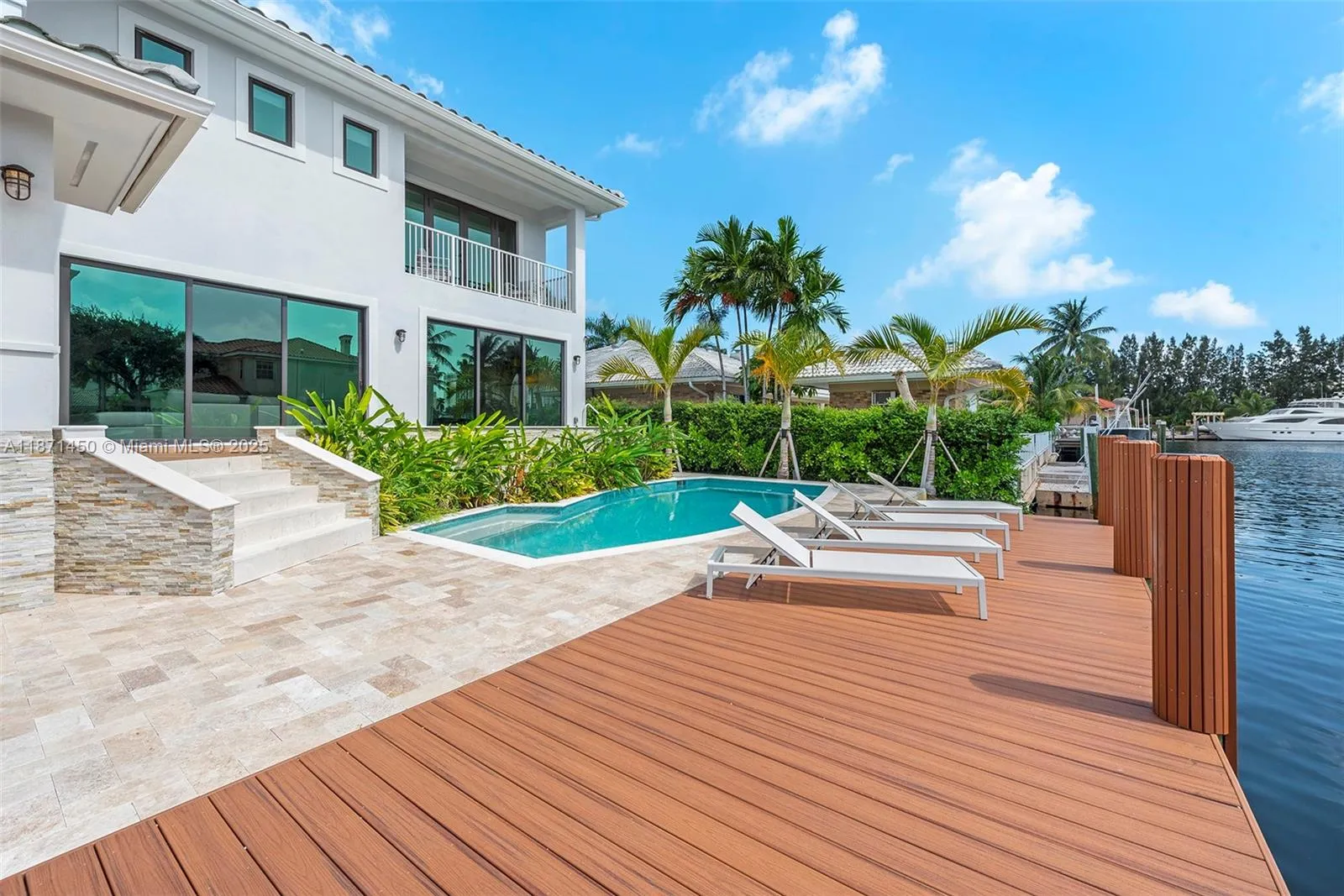 850 Washington St, Hollywood, Florida 33019, Hollywood, Florida 33019, 5 Bedrooms Bedrooms, ,6 BathroomsBathrooms,Residential Lease,For Rent,850 Washington St, Hollywood, Florida 33019,A11871450