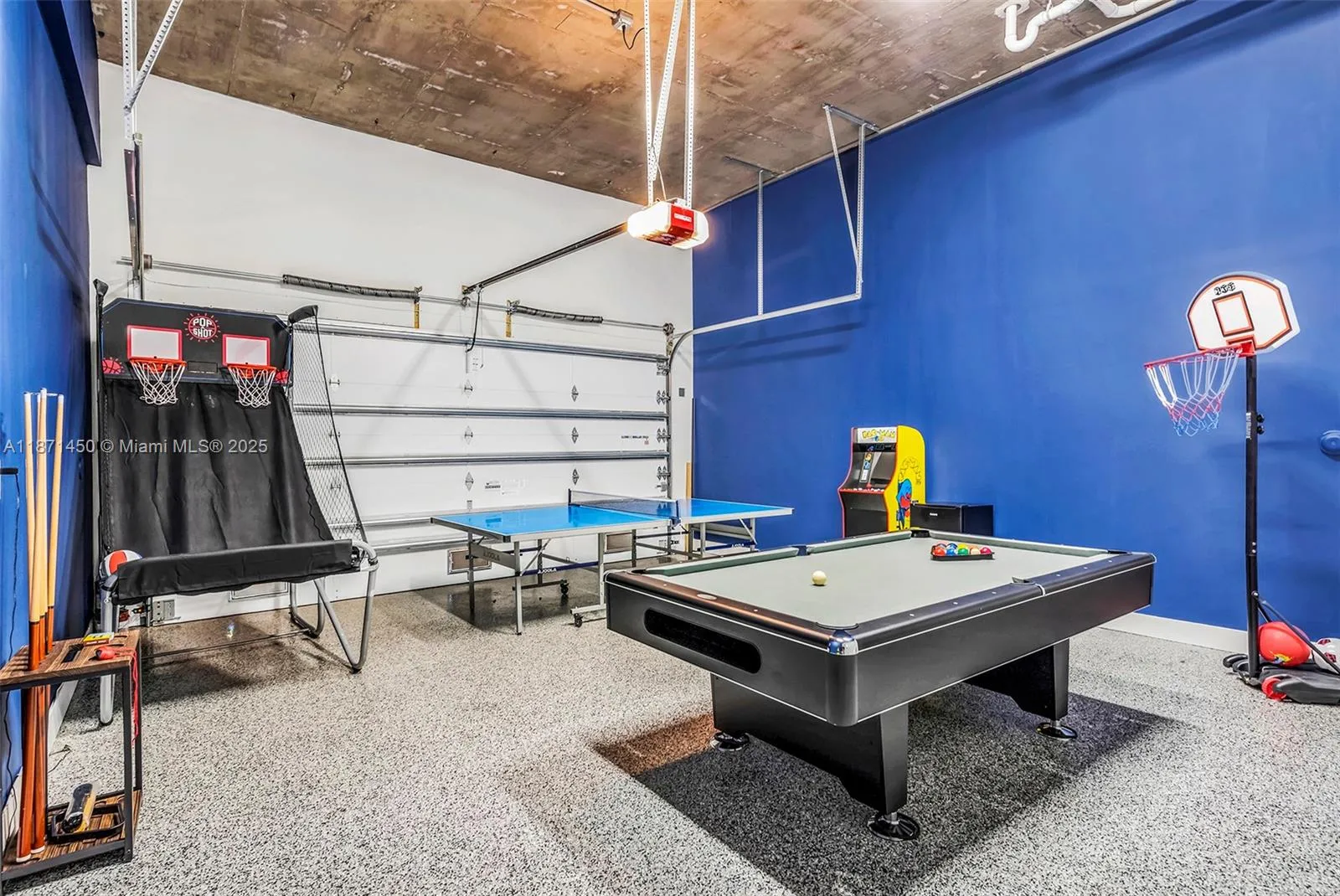 850 Washington St, Hollywood, Florida 33019, Hollywood, Florida 33019, 5 Bedrooms Bedrooms, ,6 BathroomsBathrooms,Residential Lease,For Rent,850 Washington St, Hollywood, Florida 33019,A11871450