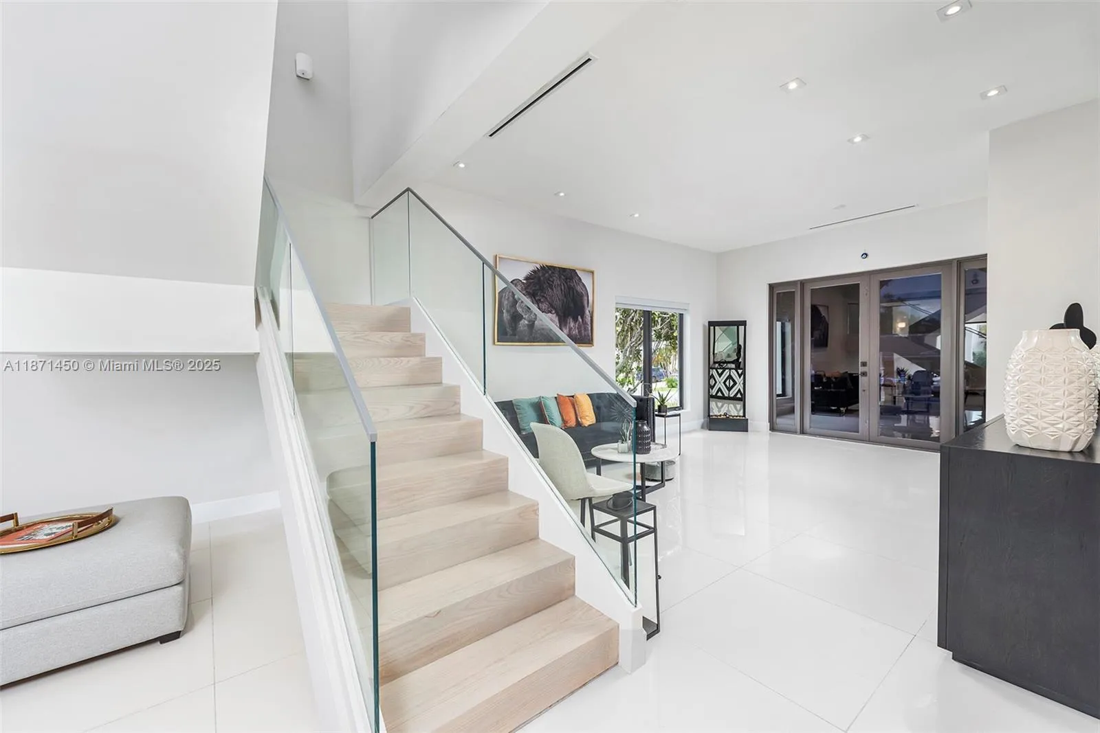 850 Washington St, Hollywood, Florida 33019, Hollywood, Florida 33019, 5 Bedrooms Bedrooms, ,6 BathroomsBathrooms,Residential Lease,For Rent,850 Washington St, Hollywood, Florida 33019,A11871450