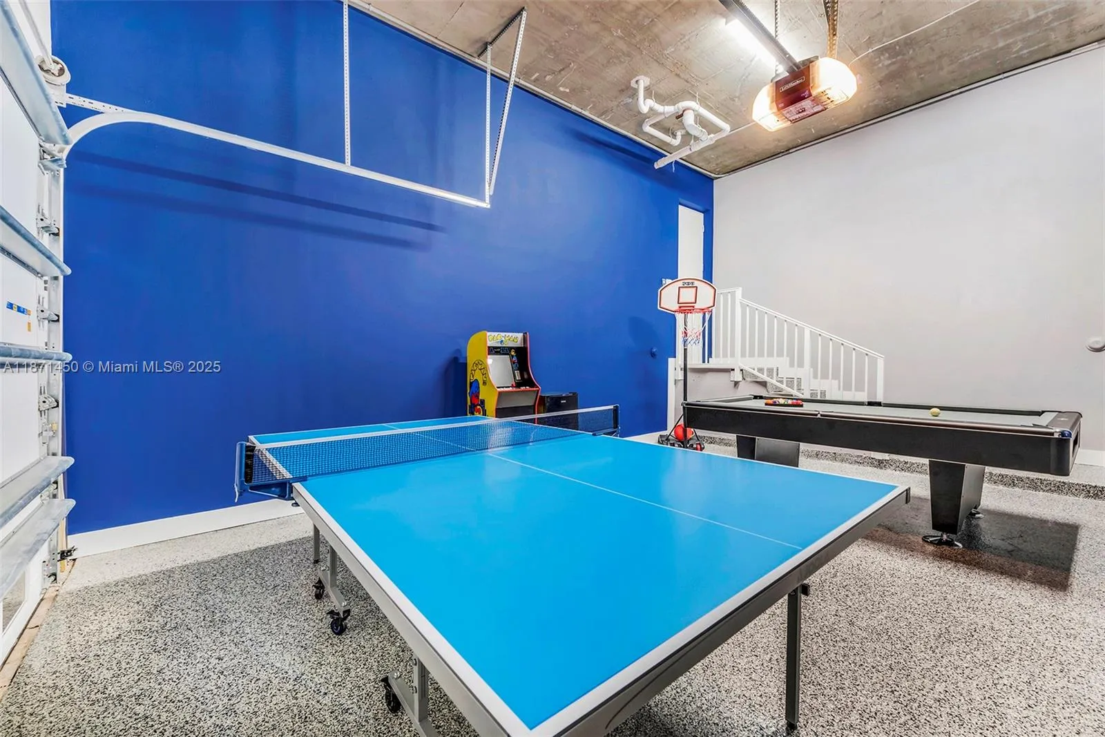 850 Washington St, Hollywood, Florida 33019, Hollywood, Florida 33019, 5 Bedrooms Bedrooms, ,6 BathroomsBathrooms,Residential Lease,For Rent,850 Washington St, Hollywood, Florida 33019,A11871450