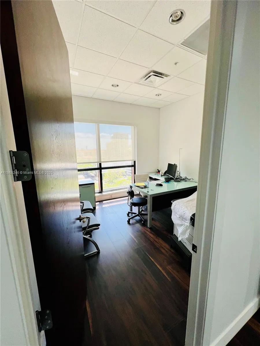 2020 Ponce De Leon Blvd 907-908, Coral Gables, Flo, Coral Gables, Florida 33134, ,Commercial Sale,For Sale,2020 Ponce De Leon Blvd 907-908, Coral Gables, Flo,A11868246