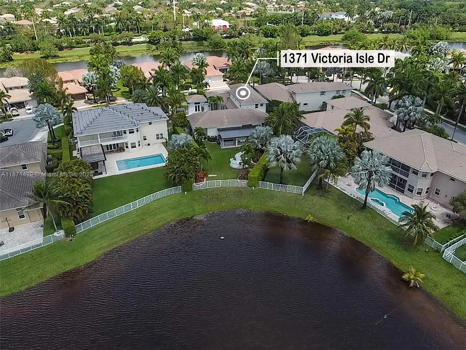 1371 Victoria Isle Dr, Weston, Florida 33327, Weston, Florida 33327, 5 Bedrooms Bedrooms, ,5 BathroomsBathrooms,Residential,For Sale,1371 Victoria Isle Dr, Weston, Florida 33327,A11871499