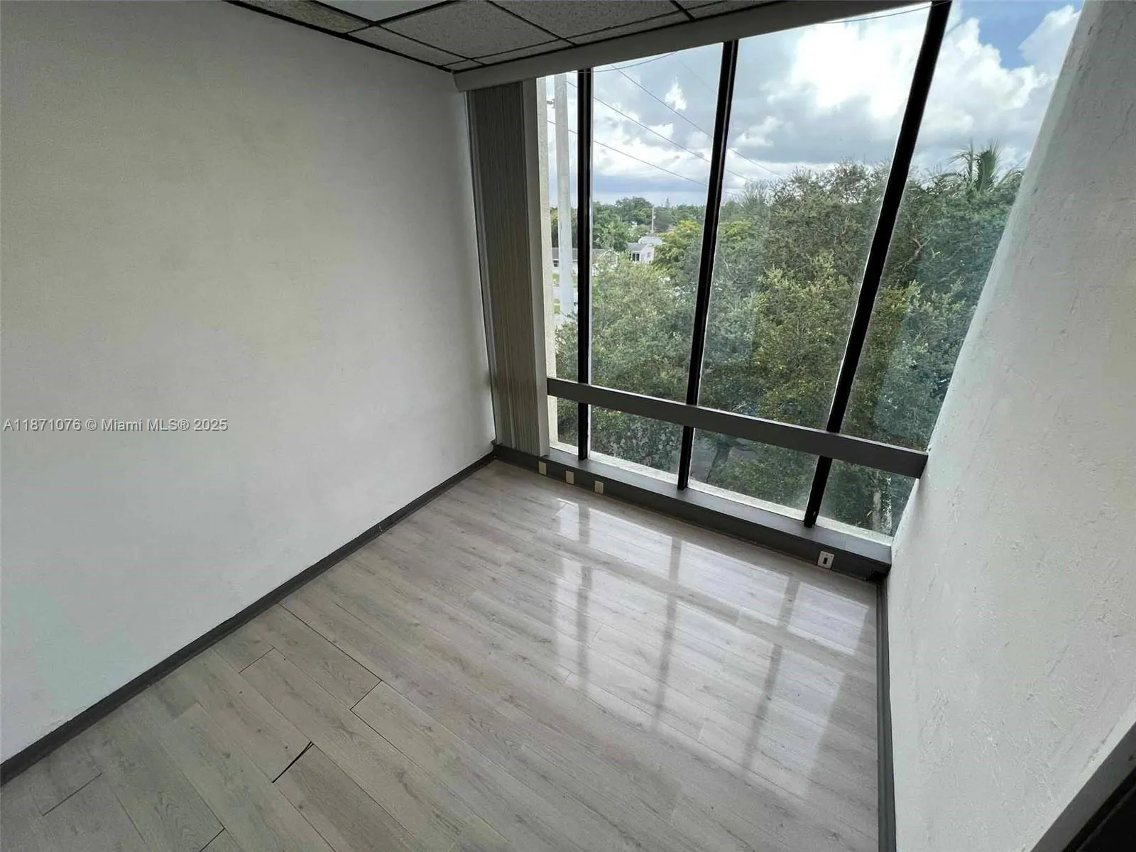 5555 Hollywood Blvd 301, Hollywood, Florida 33021, Hollywood, Florida 33021, ,Commercial Lease,For Rent,5555 Hollywood Blvd 301, Hollywood, Florida 33021,A11871076