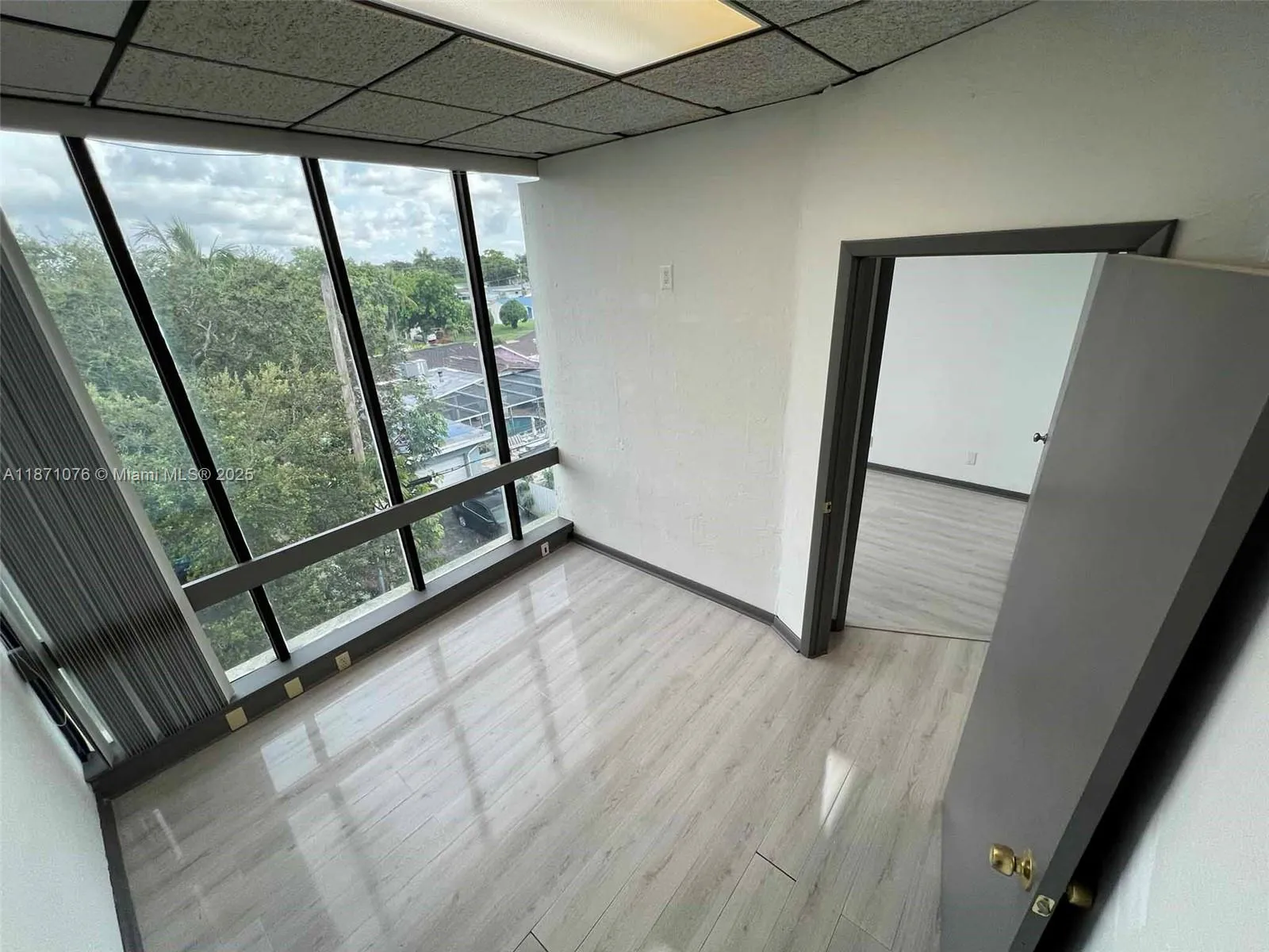 5555 Hollywood Blvd 301, Hollywood, Florida 33021, Hollywood, Florida 33021, ,Commercial Lease,For Rent,5555 Hollywood Blvd 301, Hollywood, Florida 33021,A11871076