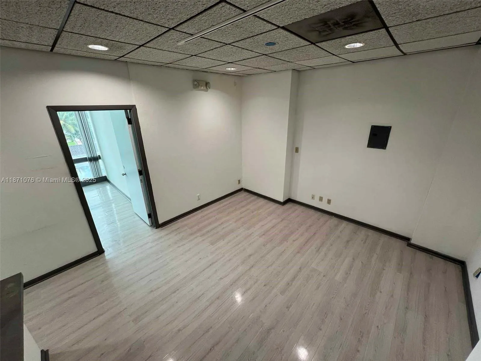 5555 Hollywood Blvd 301, Hollywood, Florida 33021, Hollywood, Florida 33021, ,Commercial Lease,For Rent,5555 Hollywood Blvd 301, Hollywood, Florida 33021,A11871076