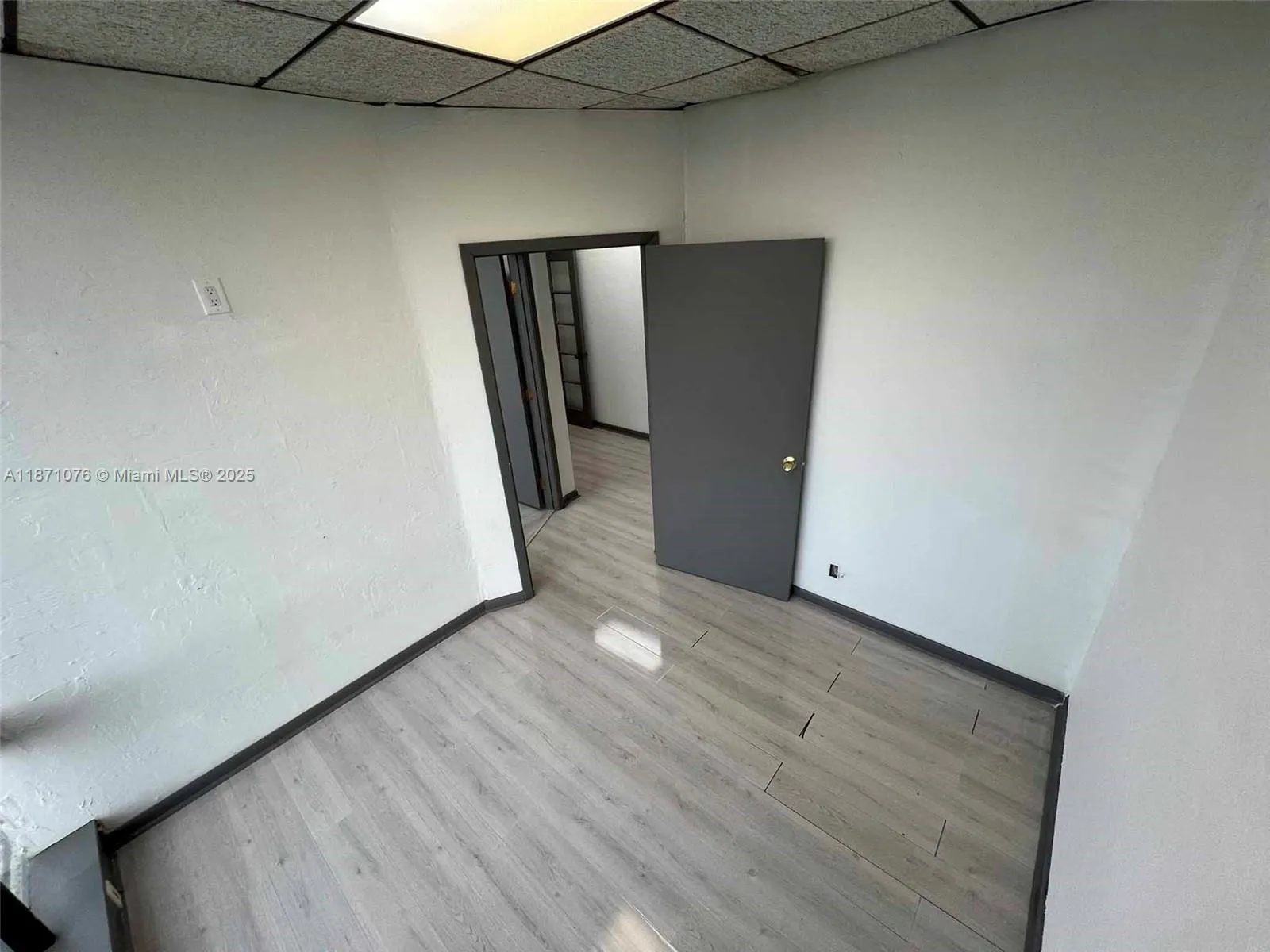 5555 Hollywood Blvd 301, Hollywood, Florida 33021, Hollywood, Florida 33021, ,Commercial Lease,For Rent,5555 Hollywood Blvd 301, Hollywood, Florida 33021,A11871076