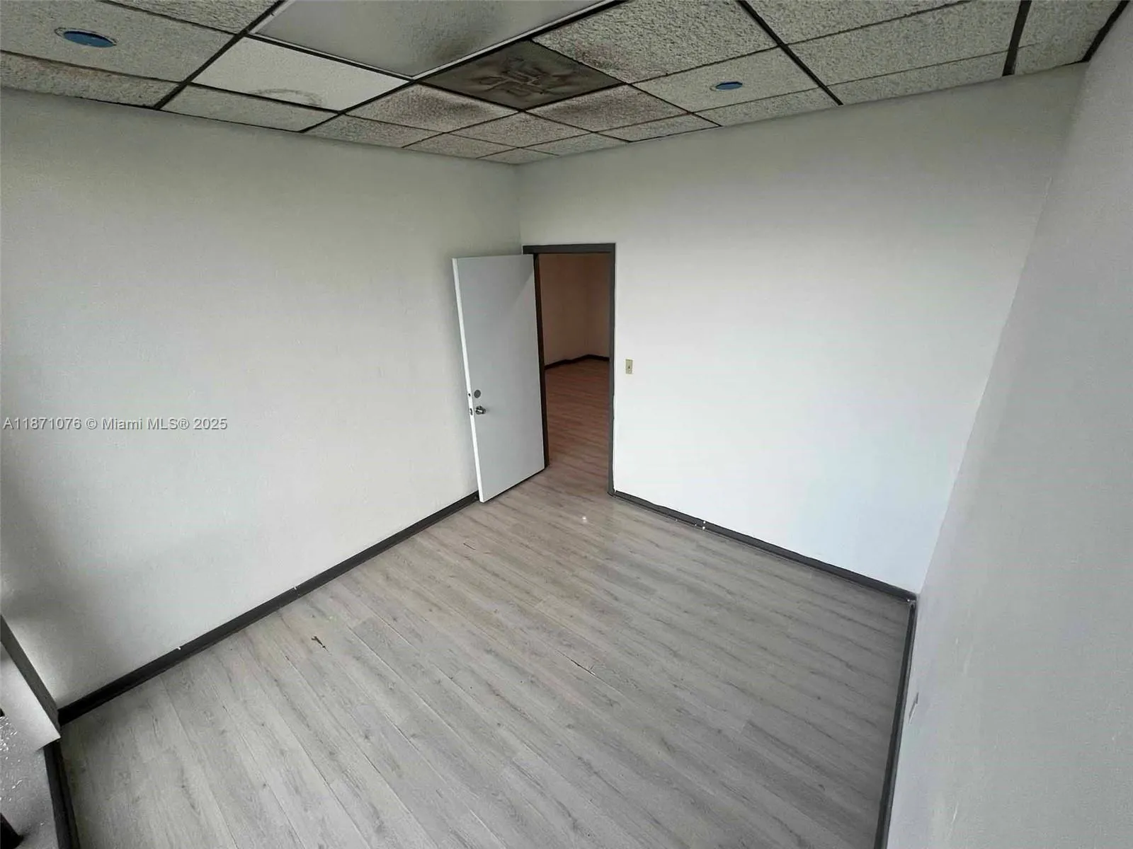 5555 Hollywood Blvd 301, Hollywood, Florida 33021, Hollywood, Florida 33021, ,Commercial Lease,For Rent,5555 Hollywood Blvd 301, Hollywood, Florida 33021,A11871076