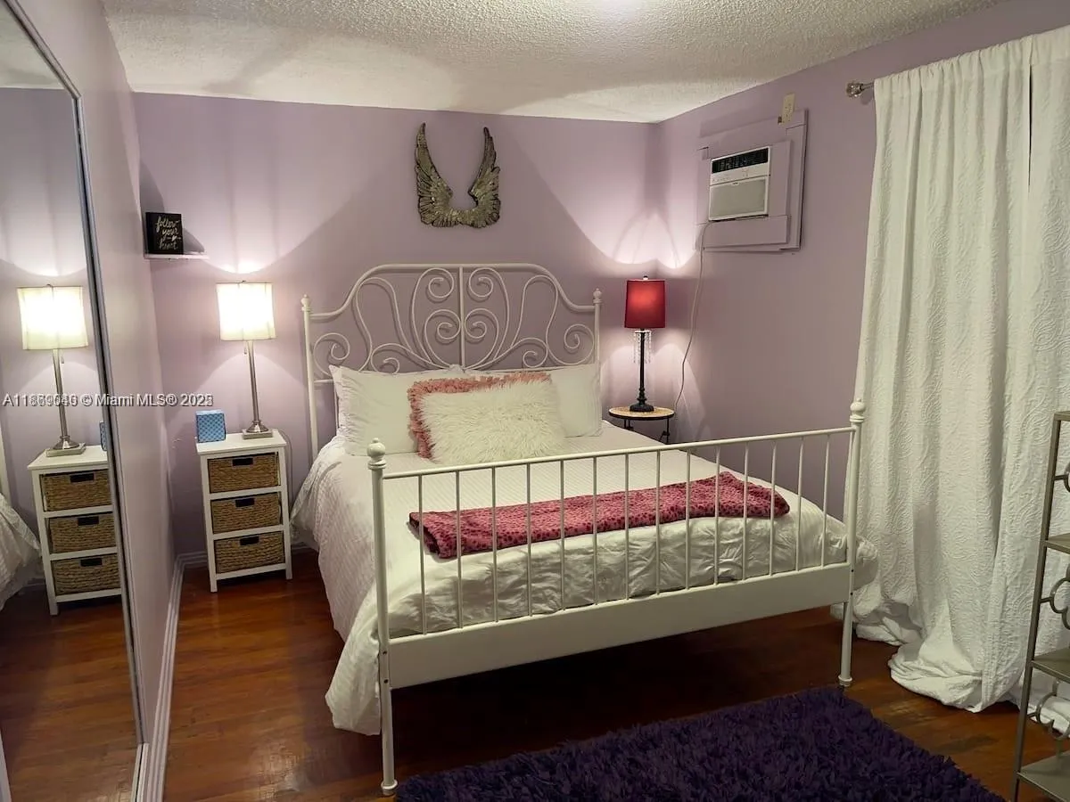 2411 Hayes St, Hollywood, Florida 33020, Hollywood, Florida 33020, ,Residential Income,For Sale,2411 Hayes St, Hollywood, Florida 33020,A11869046